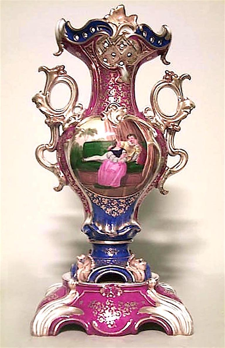 Französisch-viktorianische Porzellanvasen im Jacob Petit-Stil, Paar (Handbemalt) im Angebot