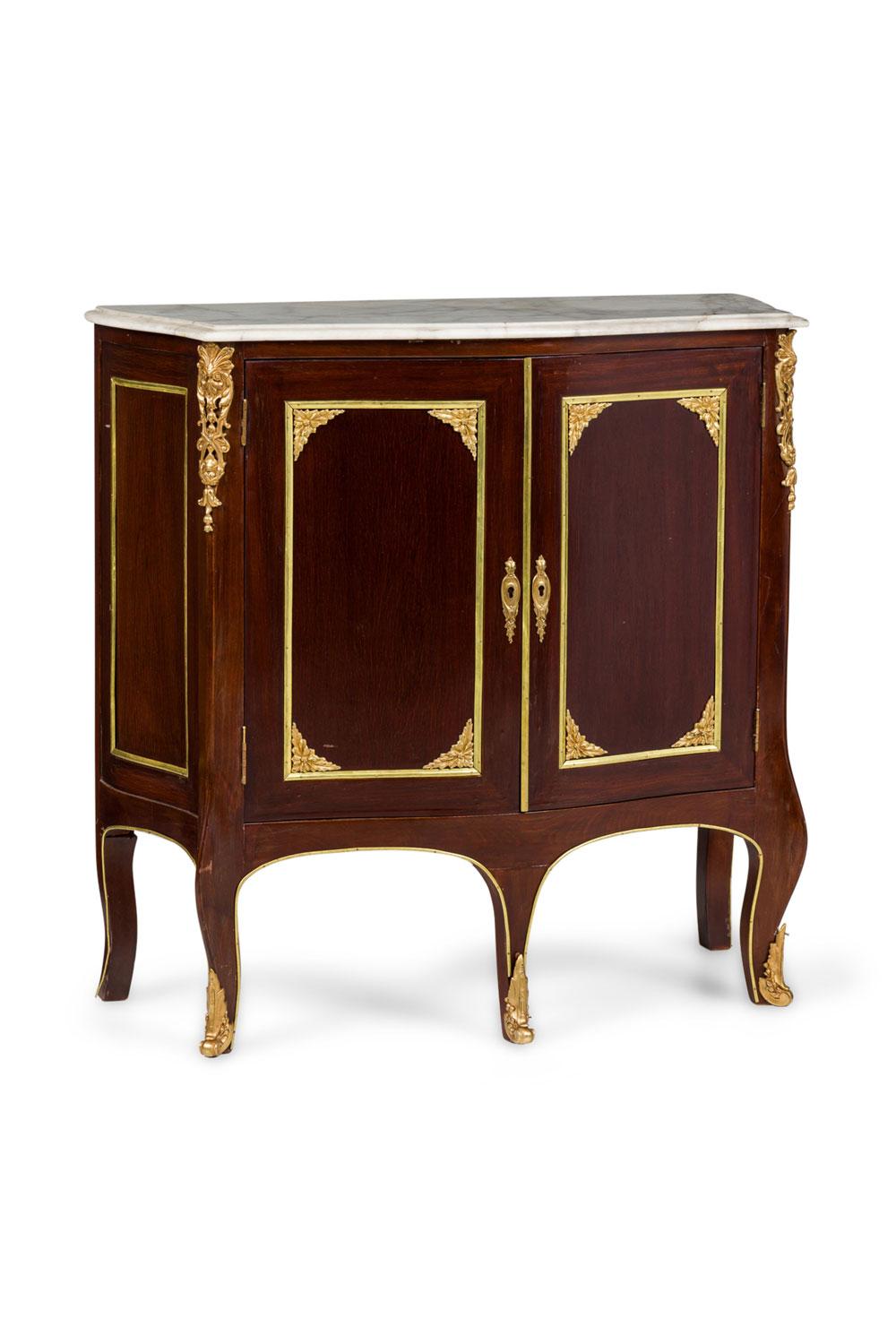 Pair of French Victorian Mahogany and Brass Marble Top Commodes in vendita 8