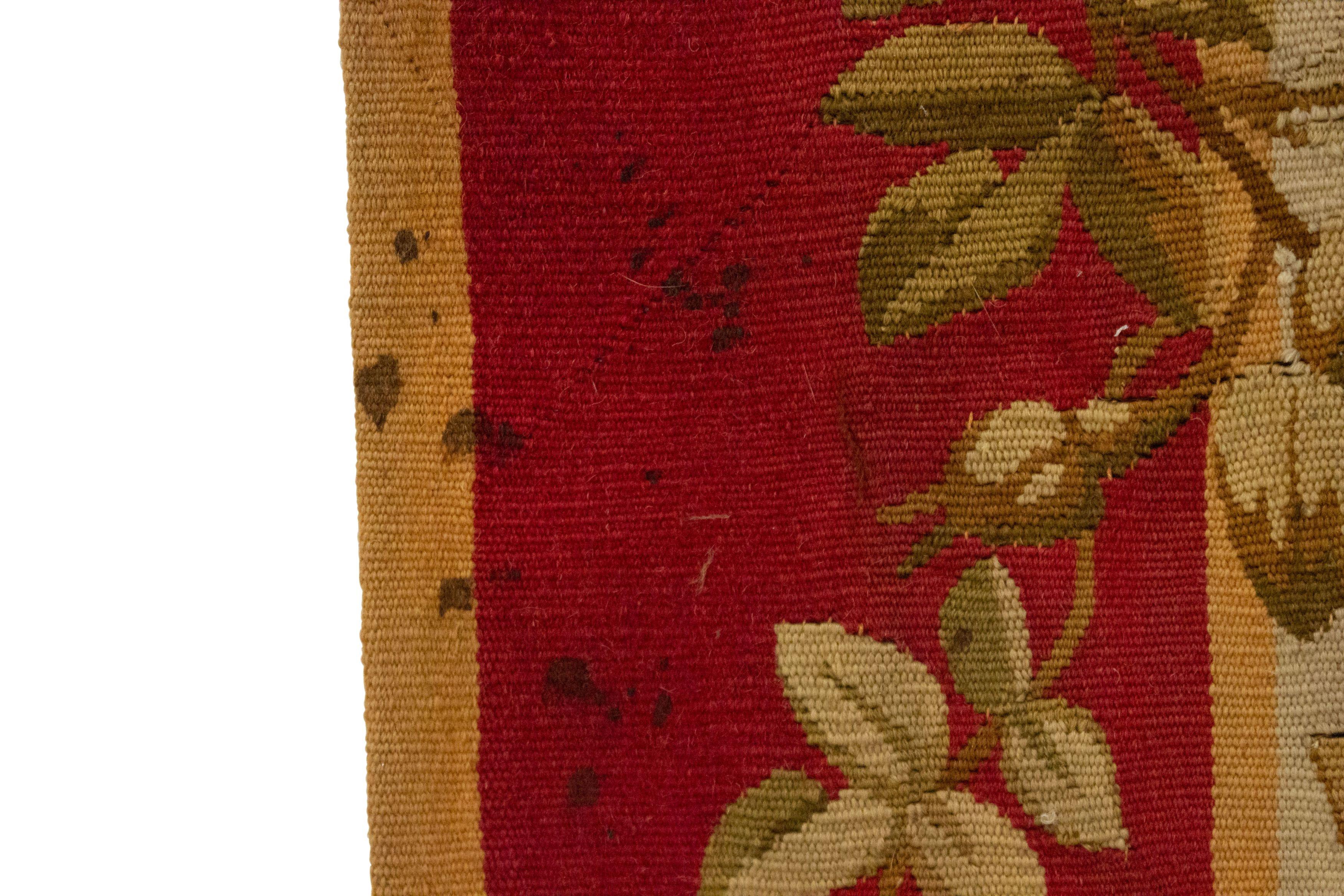 Paar französische viktorianische rote Aubusson-Wandbehangs im viktorianischen Stil (Viktorianisch) im Angebot