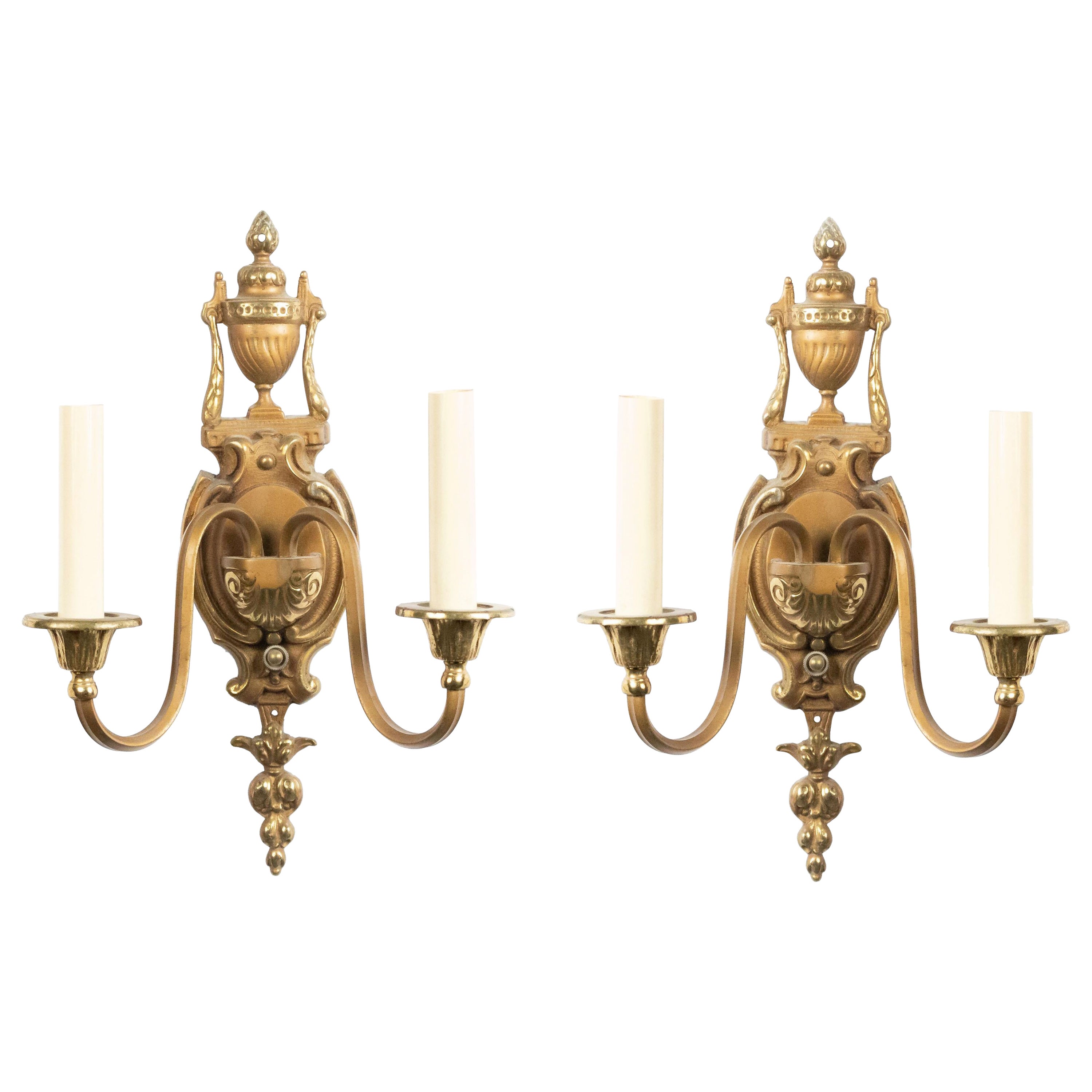 Coppia di applique da parete in bronzo e rame in stile vittoriano francese