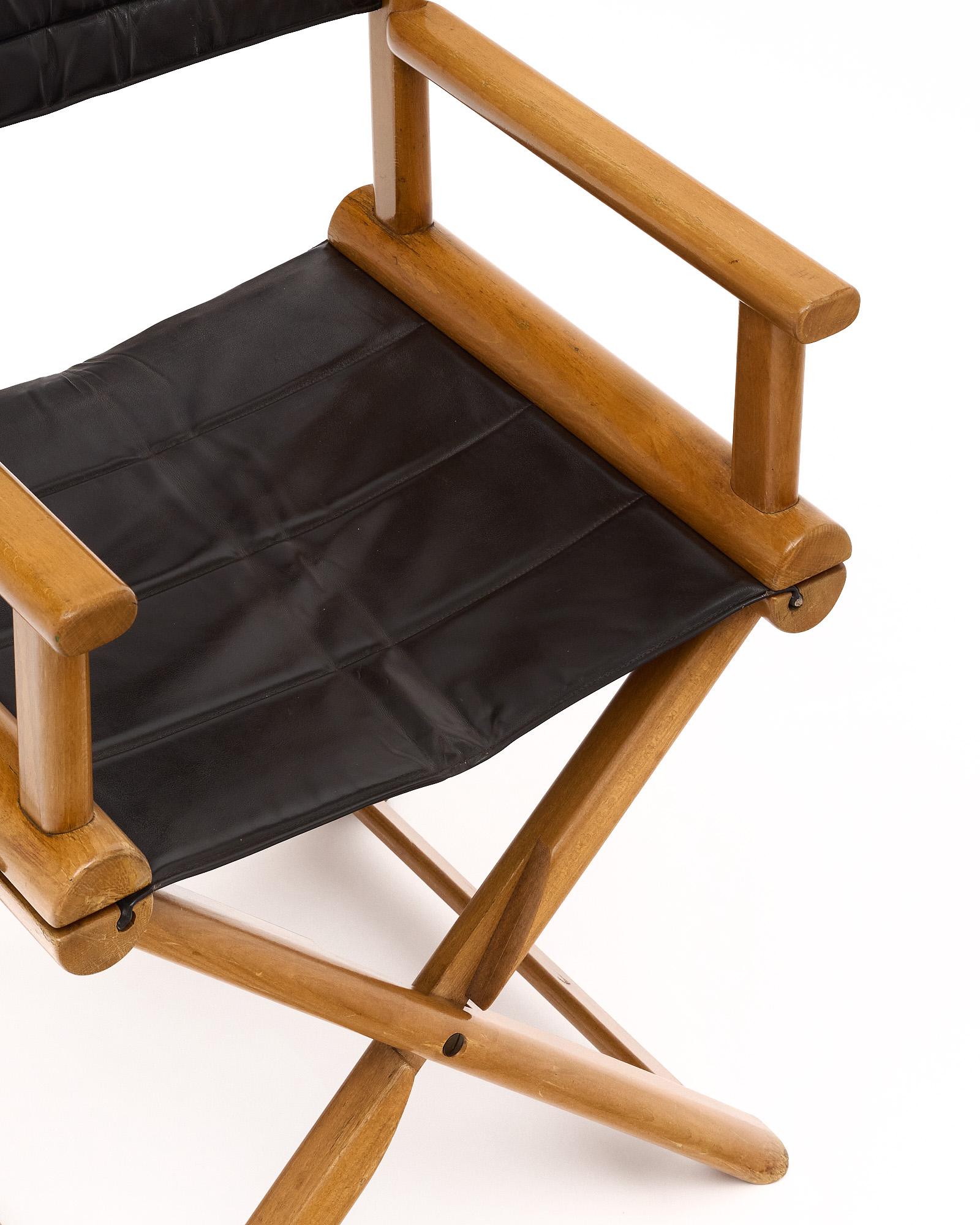 Mid-Century Modern Pair of French Vintage Leather Folding Chairs For Sale