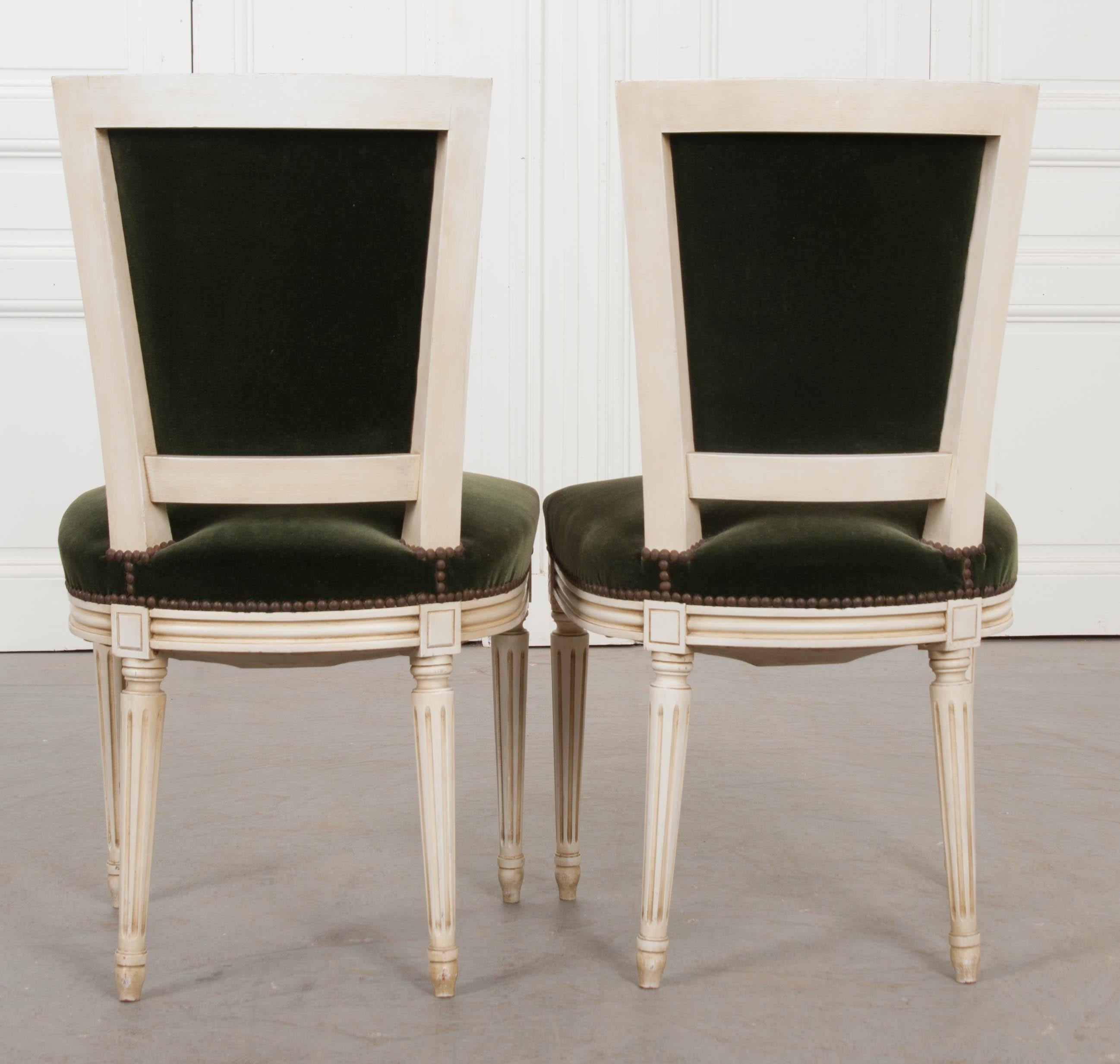 Pair of French Vintage Louis XVI Painted Side Chairs In Good Condition In Baton Rouge, LA