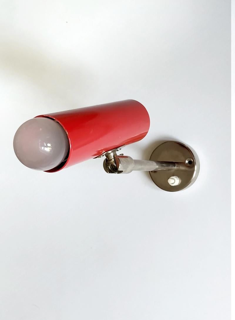 Lacquered Pair of French Vintage Minimalist Adjustable Wall Lights Sconces, 1960s For Sale