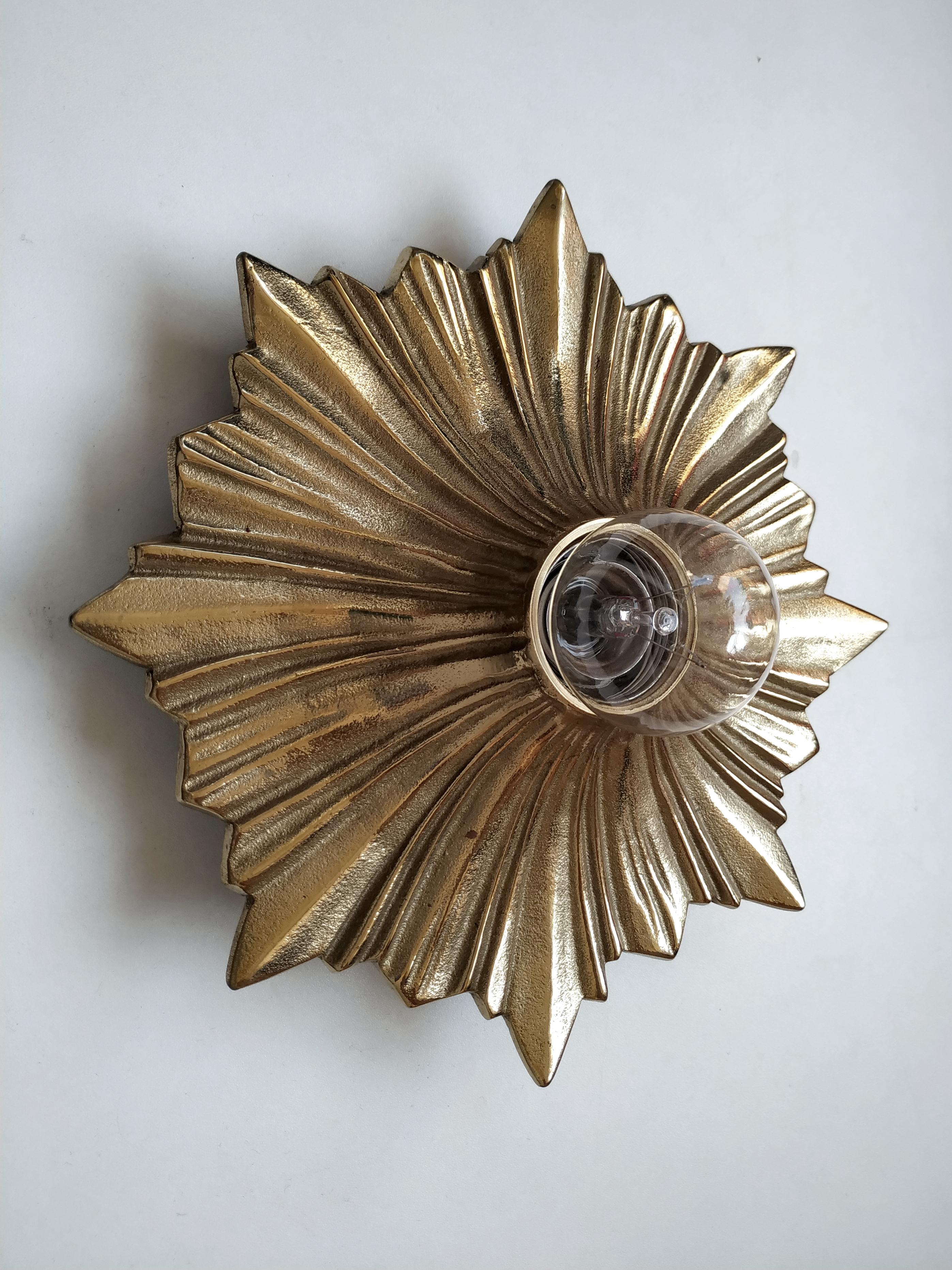 Pair of French Vintage Minimalist Ceiling or Wall Applique Light Objects Sconces In Good Condition In Berlin, DE