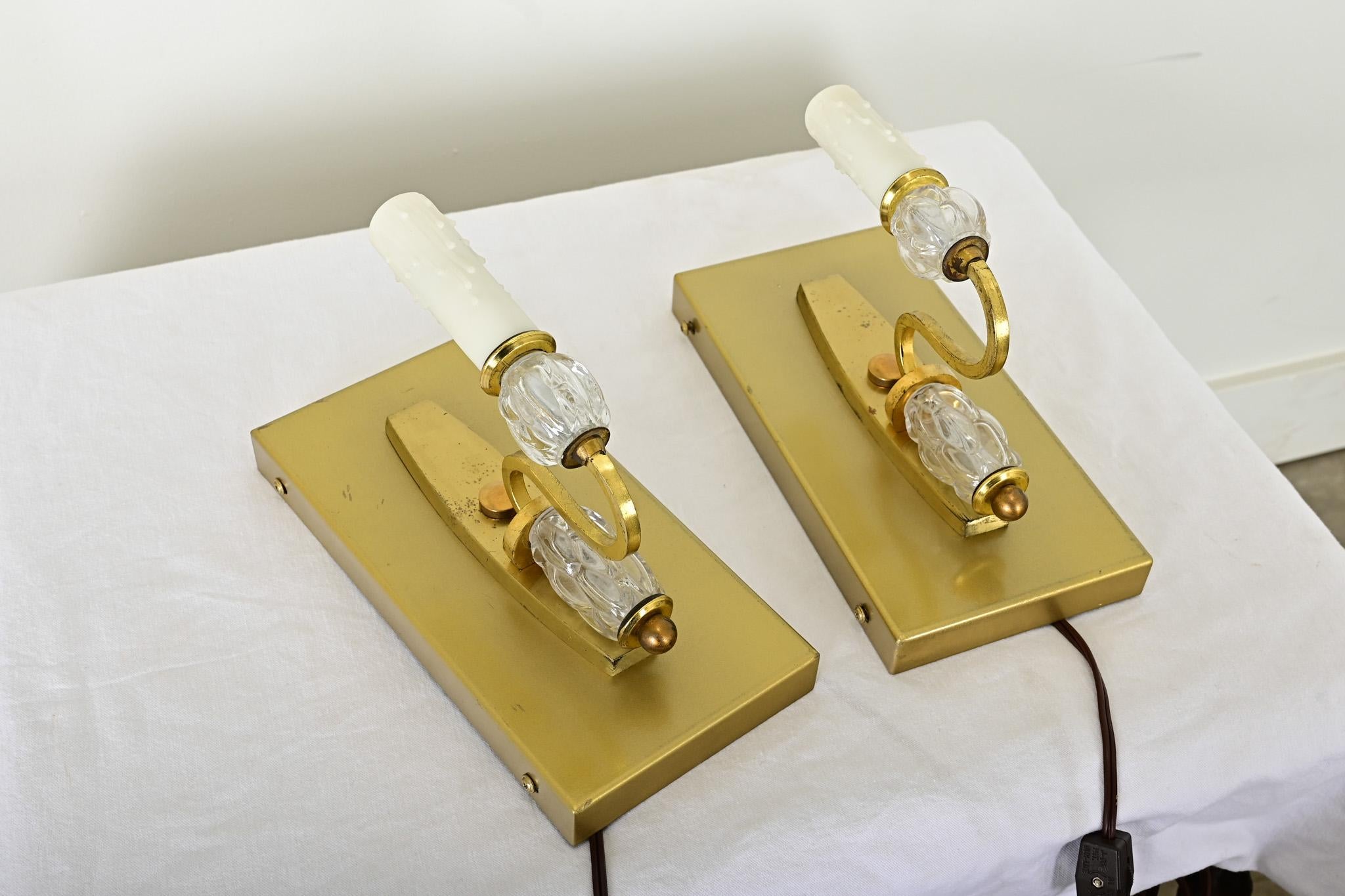 Pareja de candelabros franceses de época en venta 5