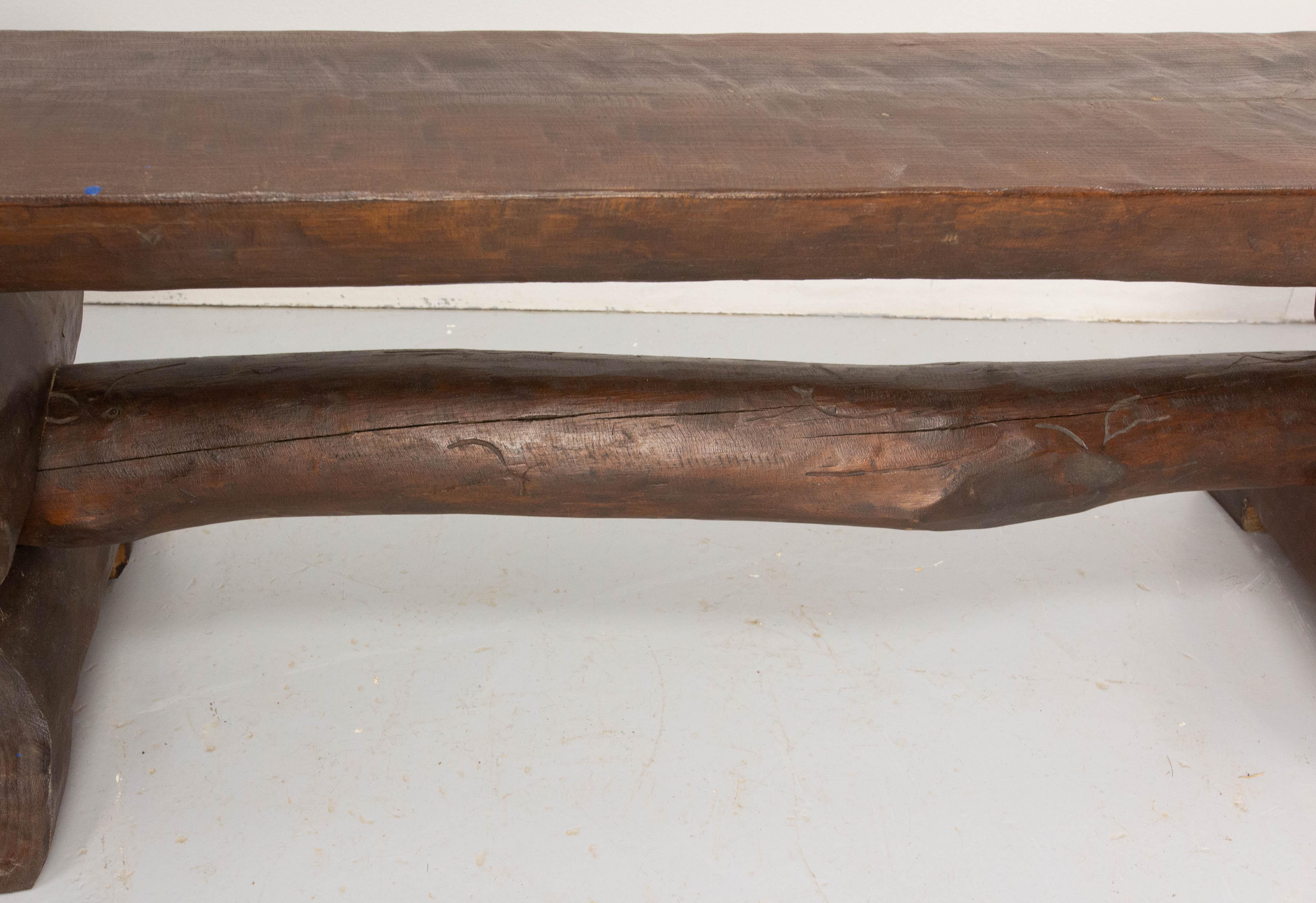 Paire de bancs de ferme français de style vintage en pin massif, circa 1960 en vente 5