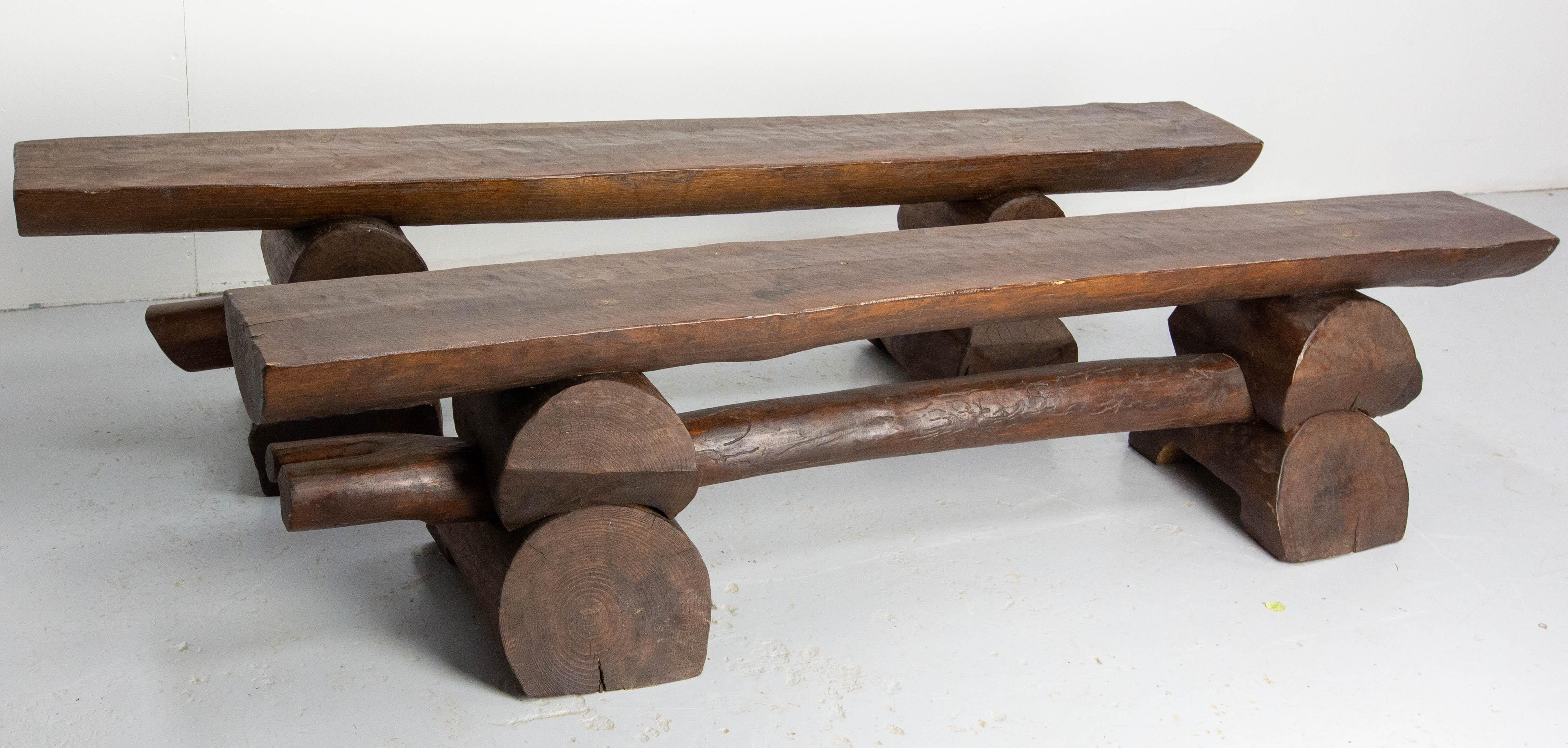Paire de bancs de ferme français de style vintage en pin massif, circa 1960 en vente 7