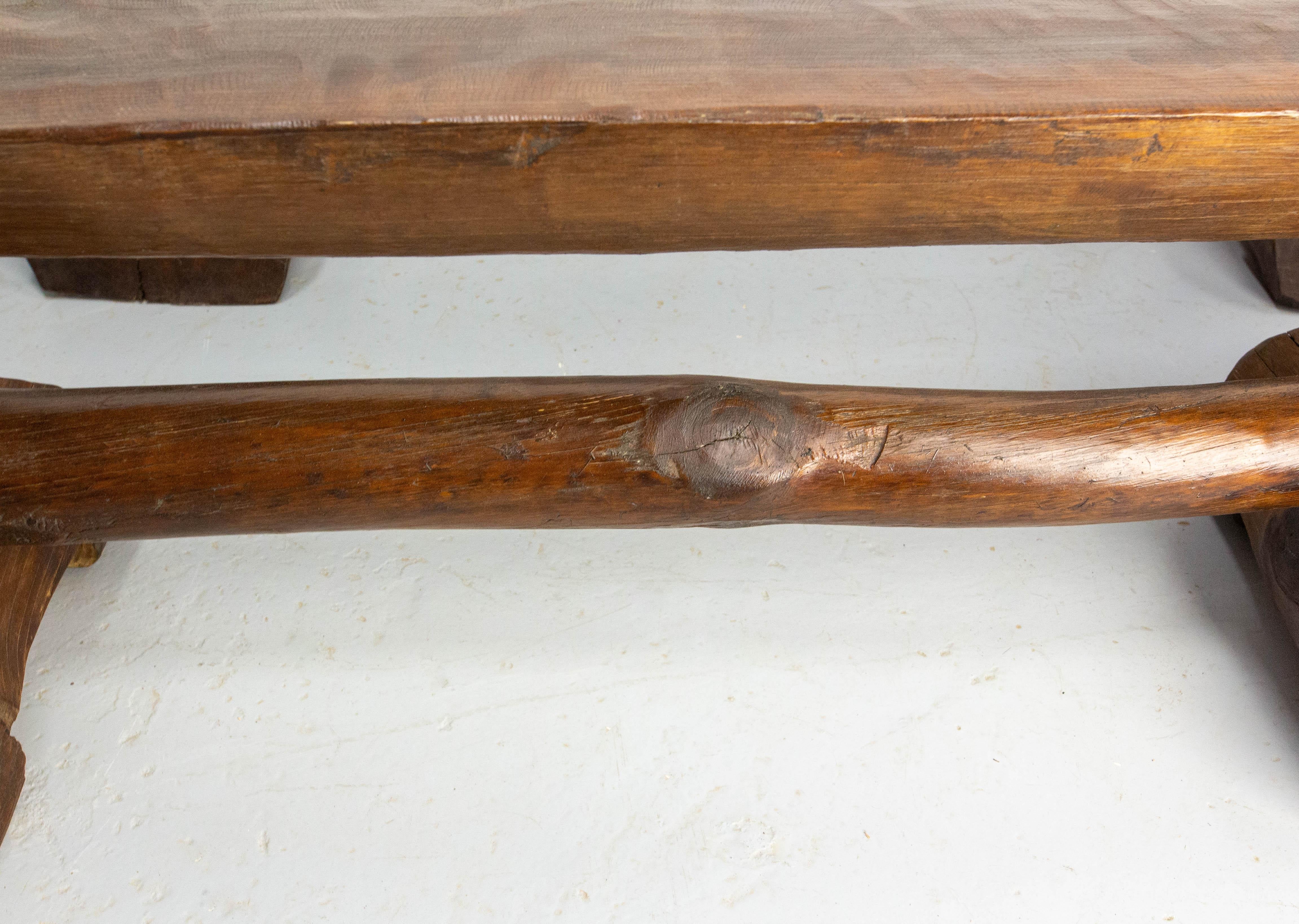 Paire de bancs de ferme français de style vintage en pin massif, circa 1960 en vente 2
