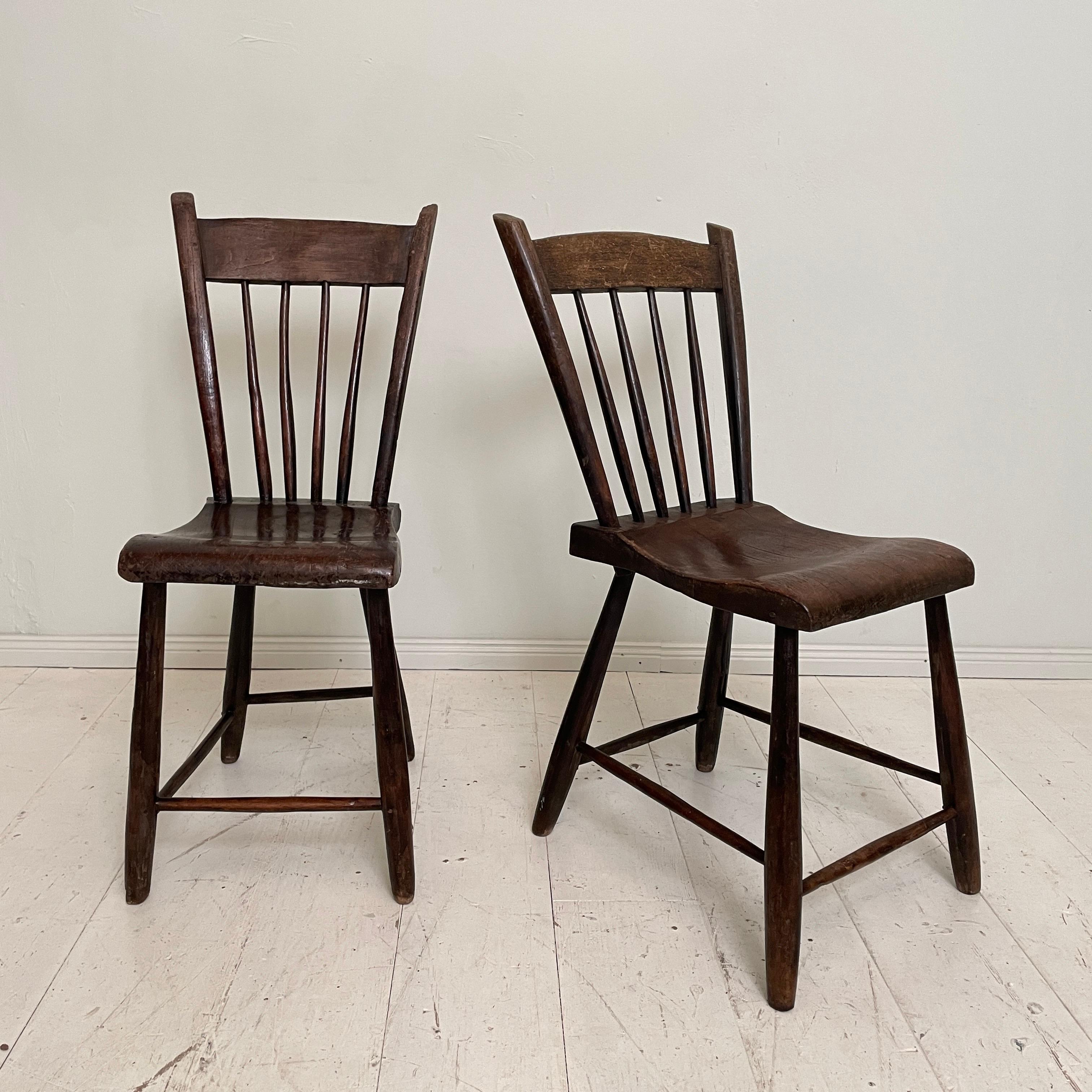 Pair of French Wabi-Sabi Country Chairs in Elm, Around 1830 8