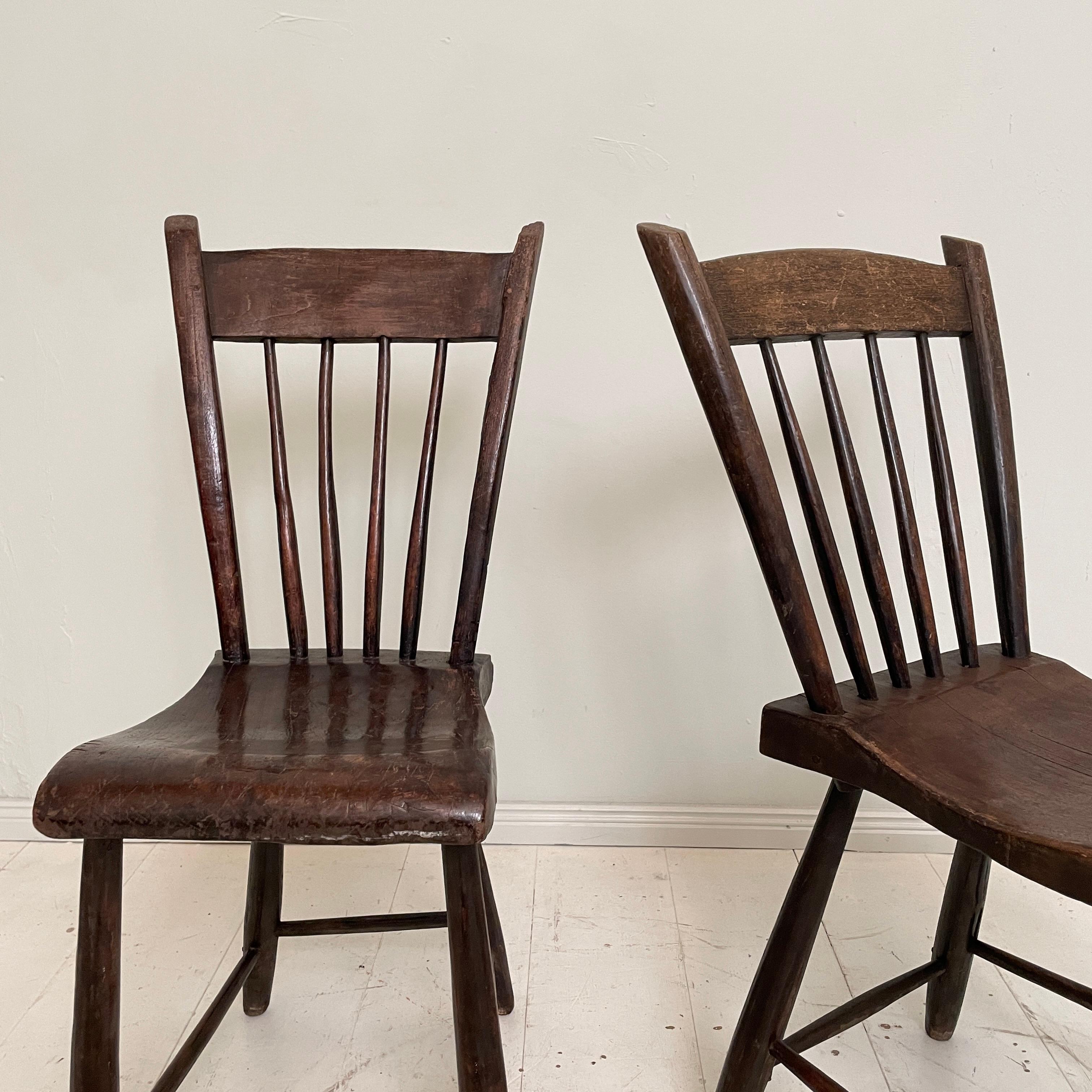 Pair of French Wabi-Sabi Country Chairs in Elm, Around 1830 10