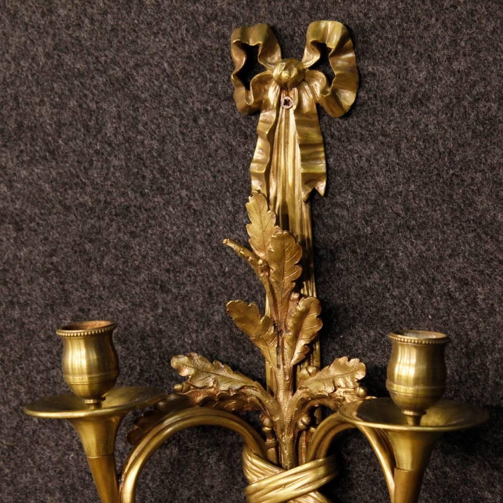 Pair of French Wall Lights in Gilded and Chiseled Bronze from 20th Century 3