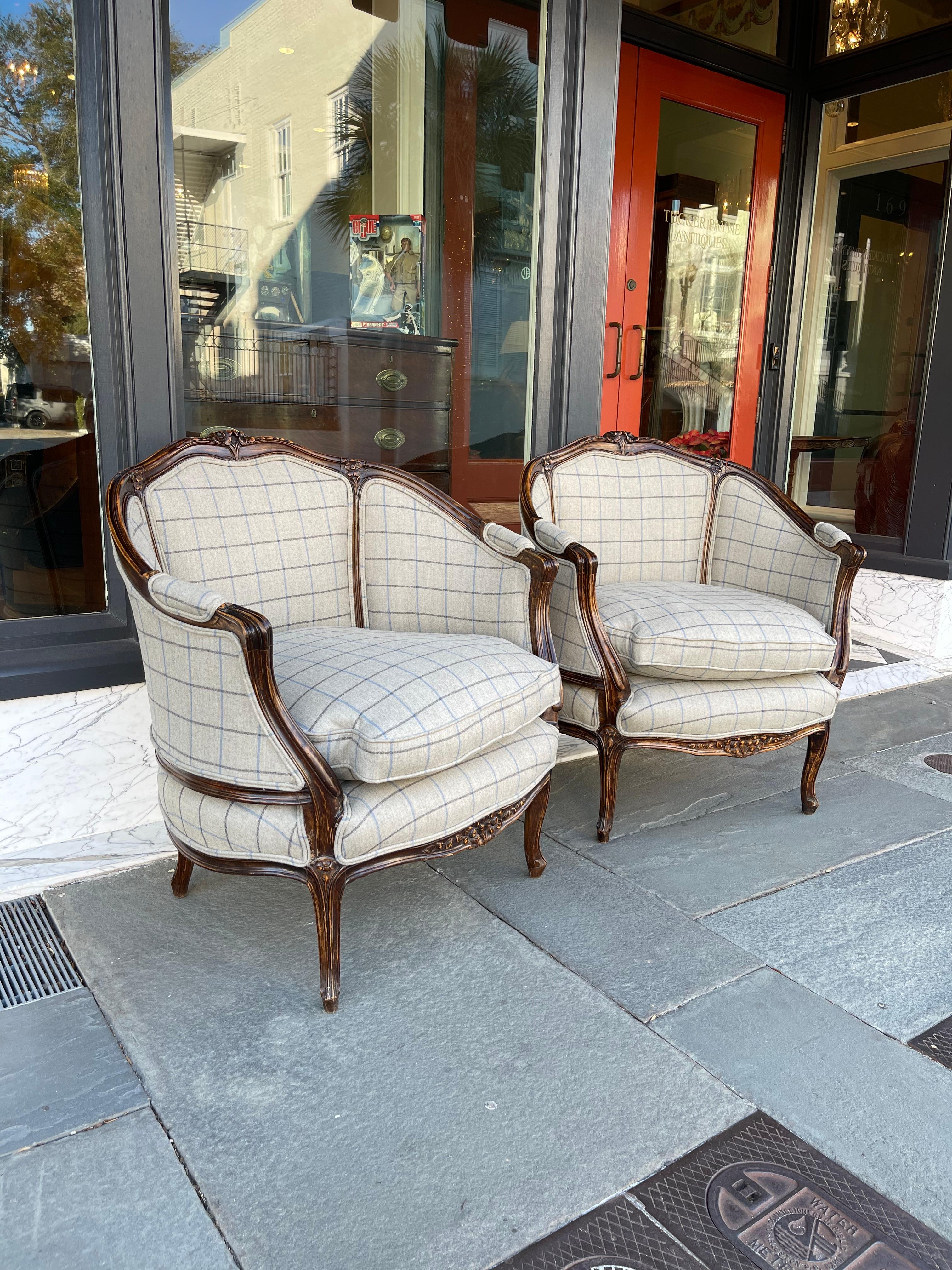 Pair of French Walnut Carved Armchairs in the Style of Louis XV, c.1890 In Good Condition In Charleston, SC