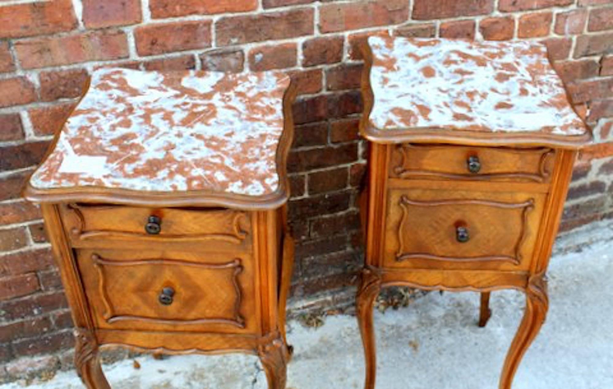 Pair of superb quality antique French parquetry walnut Louis XV style marble top bedside or chairside tables

Please note geometric parquetry walnut and handsome original, pristine marble tops.