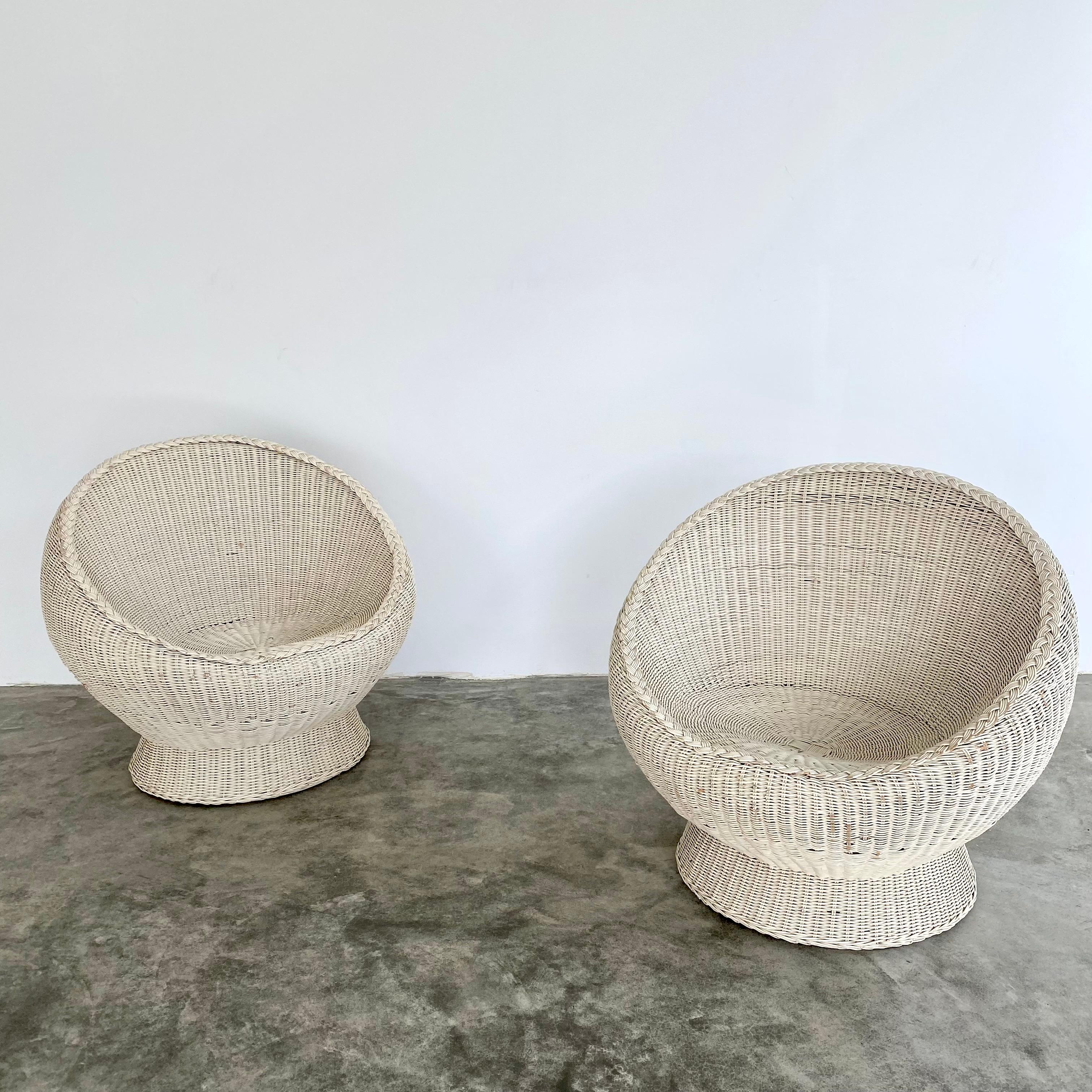 Pair of French Wicker Pod Chairs For Sale 1