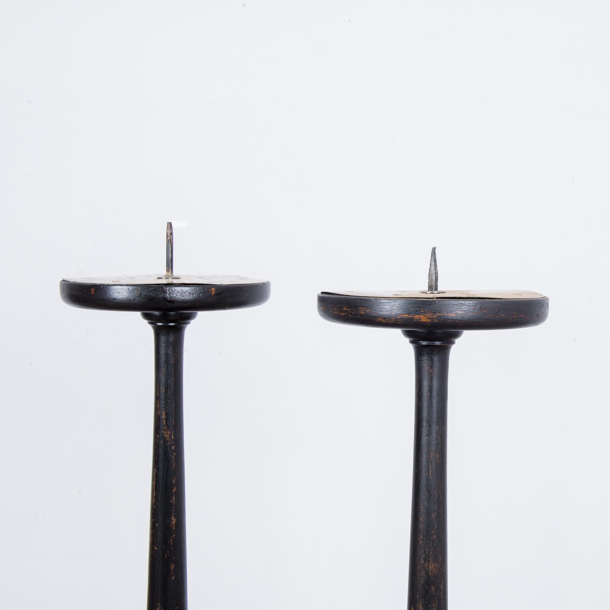Pair of French Wooden Candlesticks, 1900s In Good Condition In High Point, NC