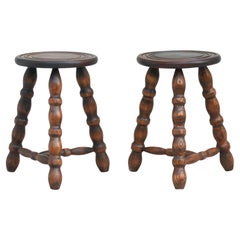 Paire de tabourets tripodes français en bois C1950