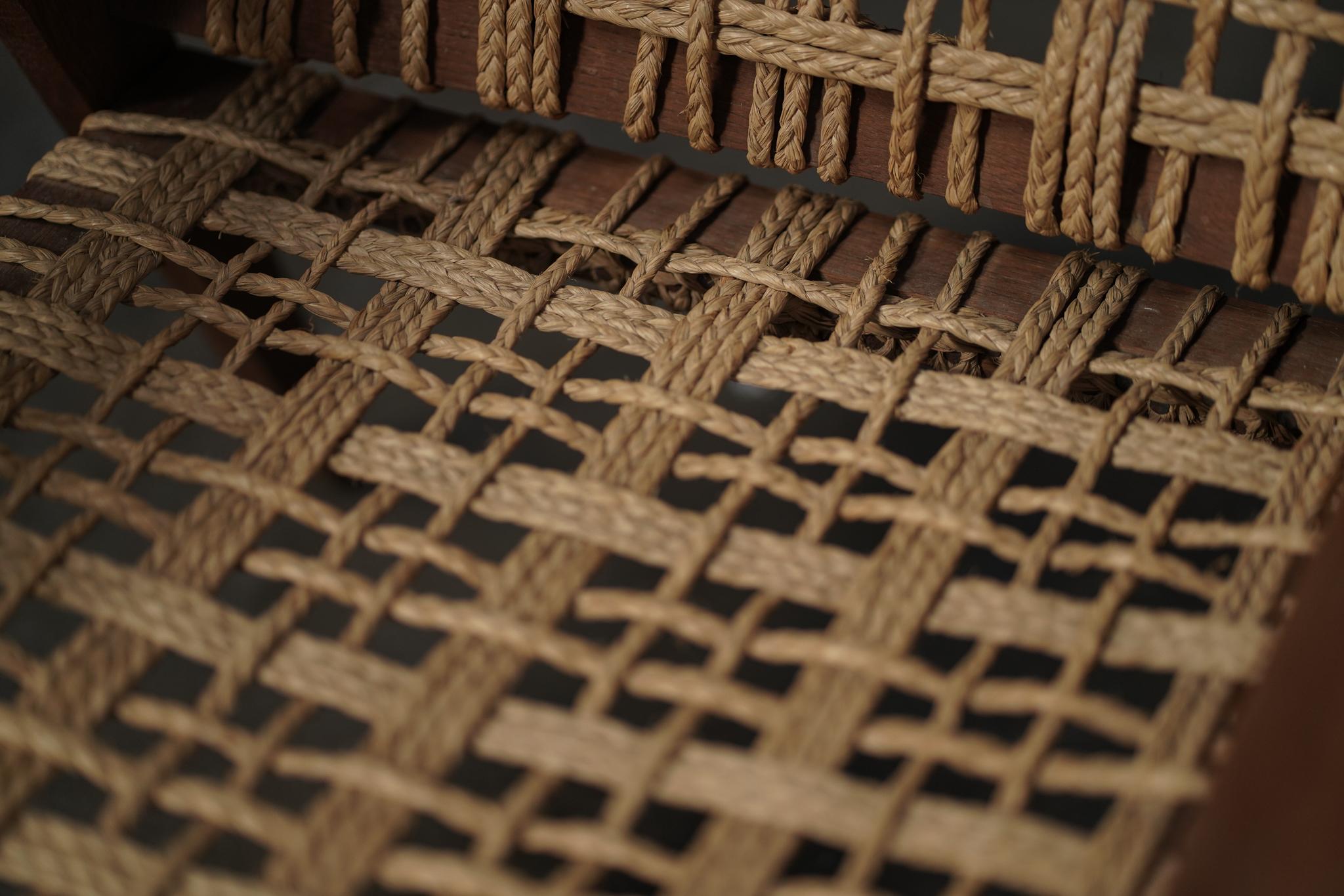 Tissé à la main Paire de fauteuils de salon tissés français en vente