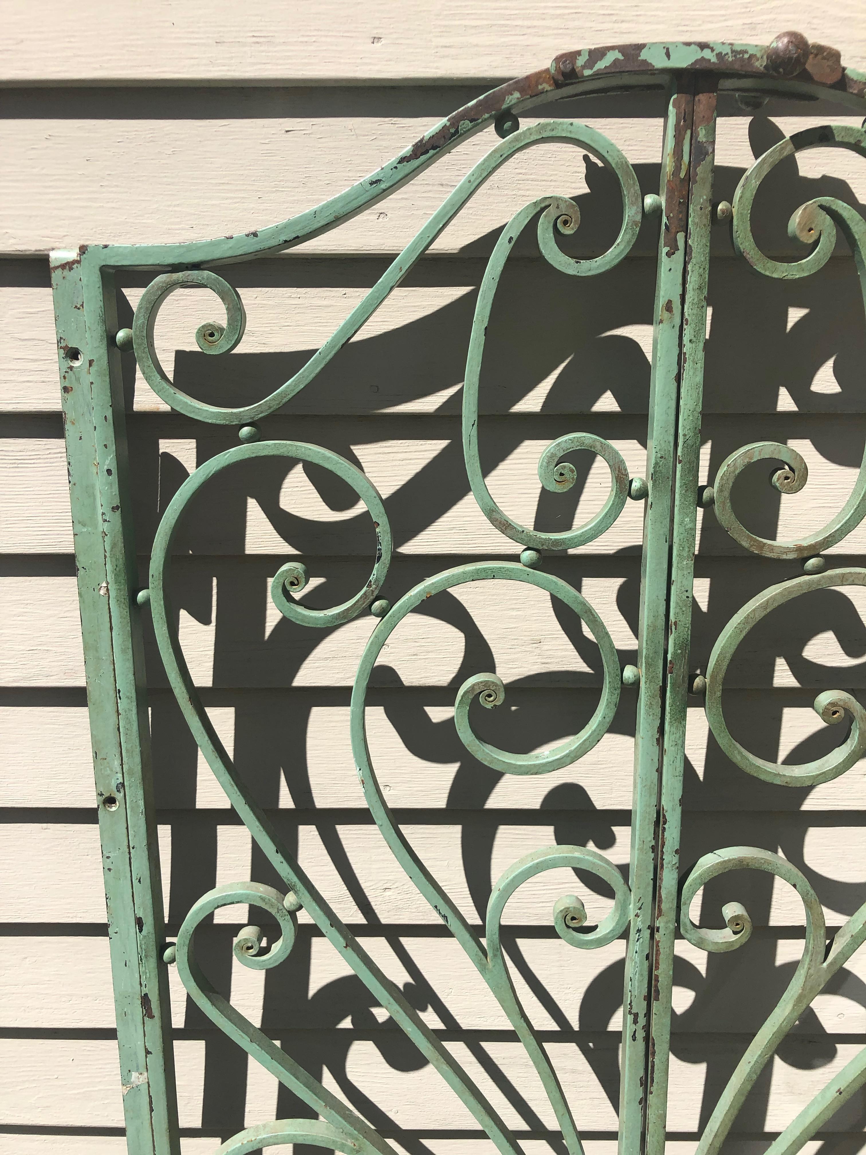 Pair of French Wrought Iron Beaux Arts-Style Gates with Mounting Hardware #1 In Good Condition In Woodbury, CT