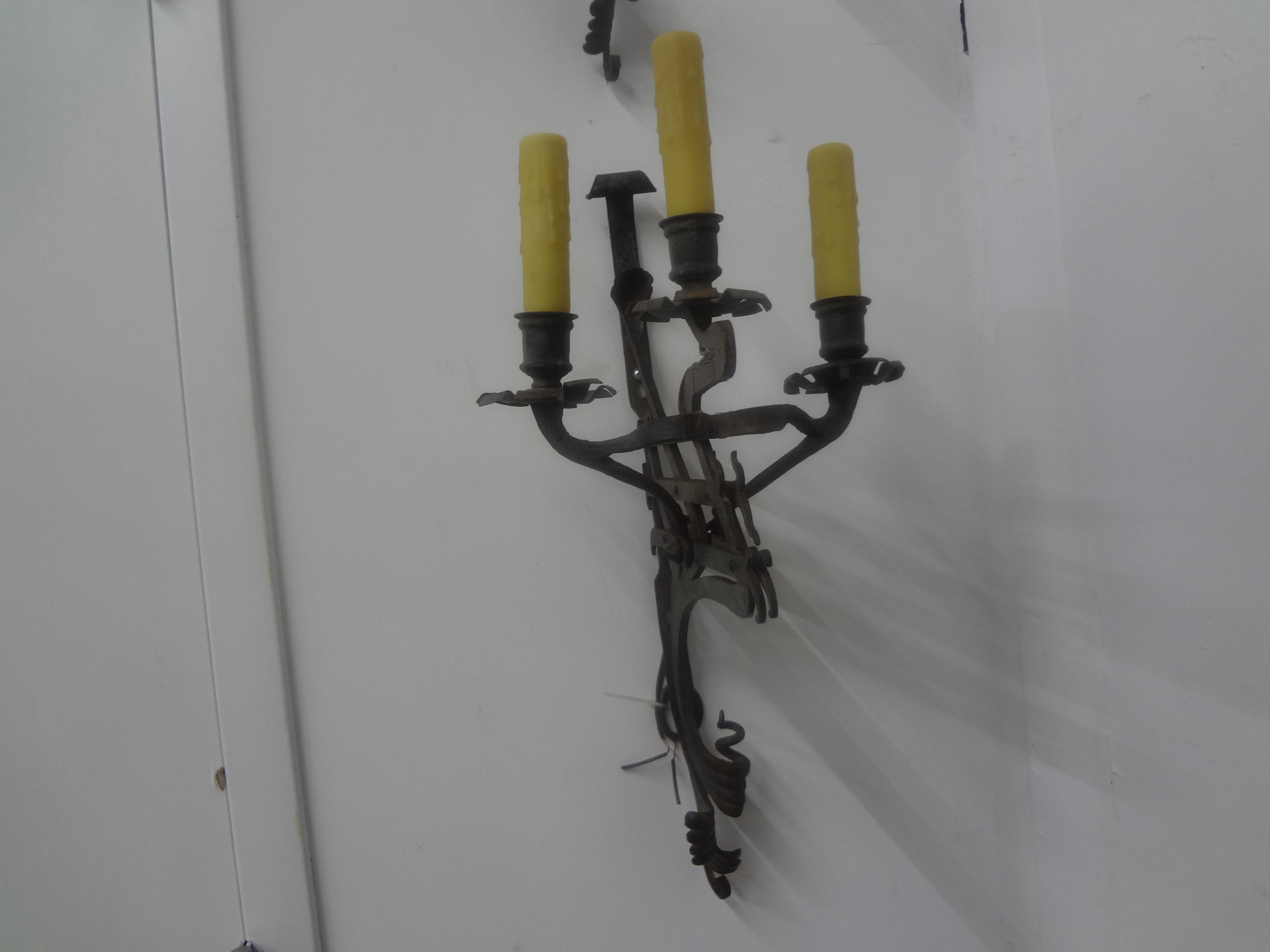 Pair Of 19th Century French Wrought Iron Sconces For Sale 7