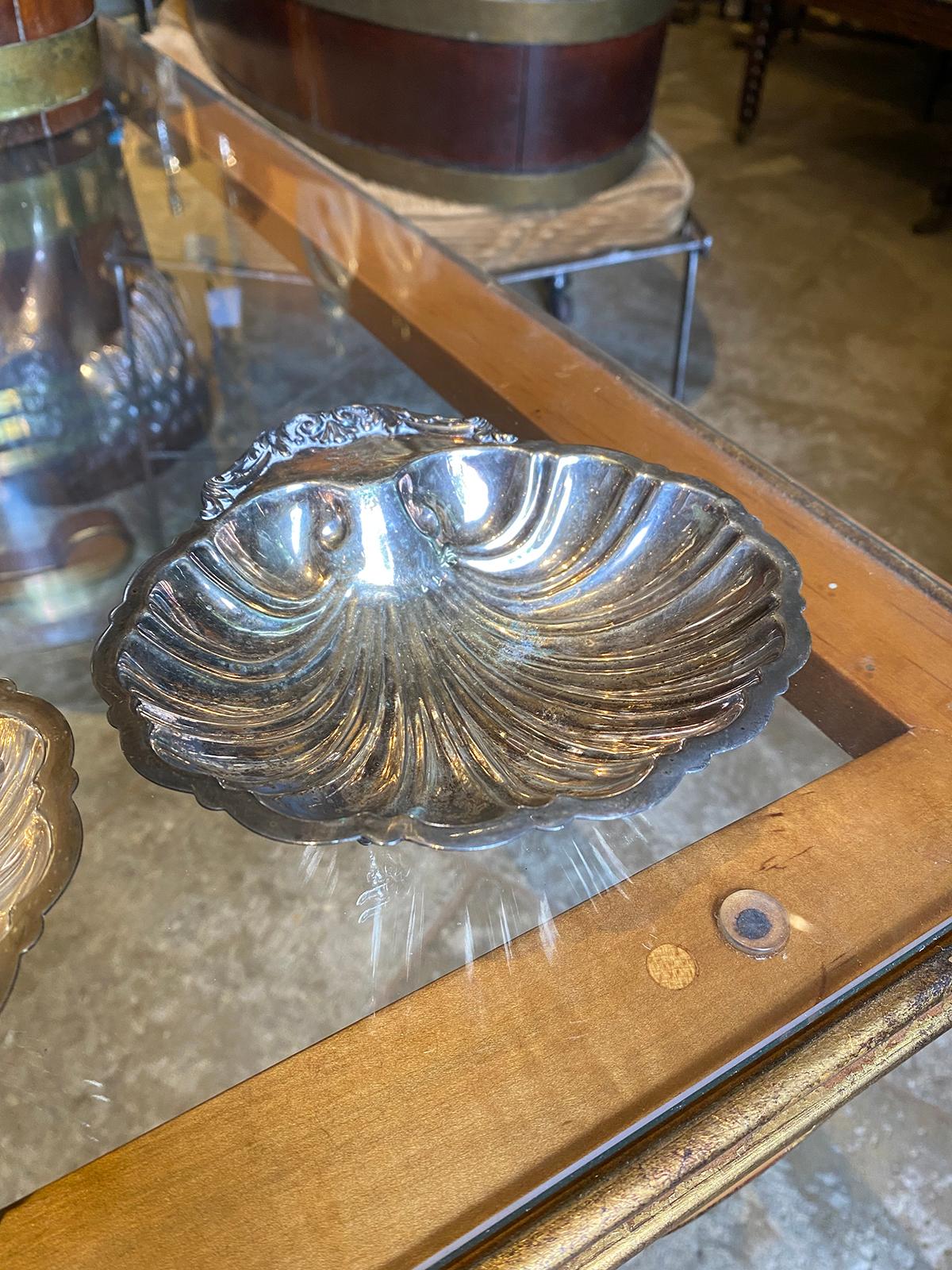 20th Century Pair of Friedman Silver Co. '1908-1960' Silver Plate Shell Dishes, Marked