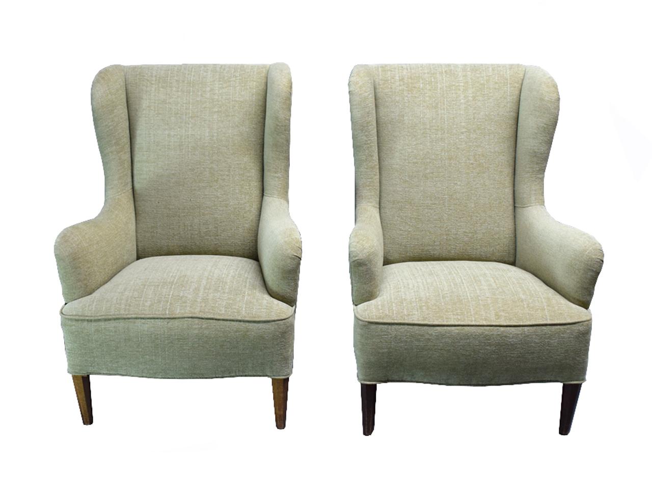 Hand-Crafted Pair of Frits Henningsen Chairs For Sale