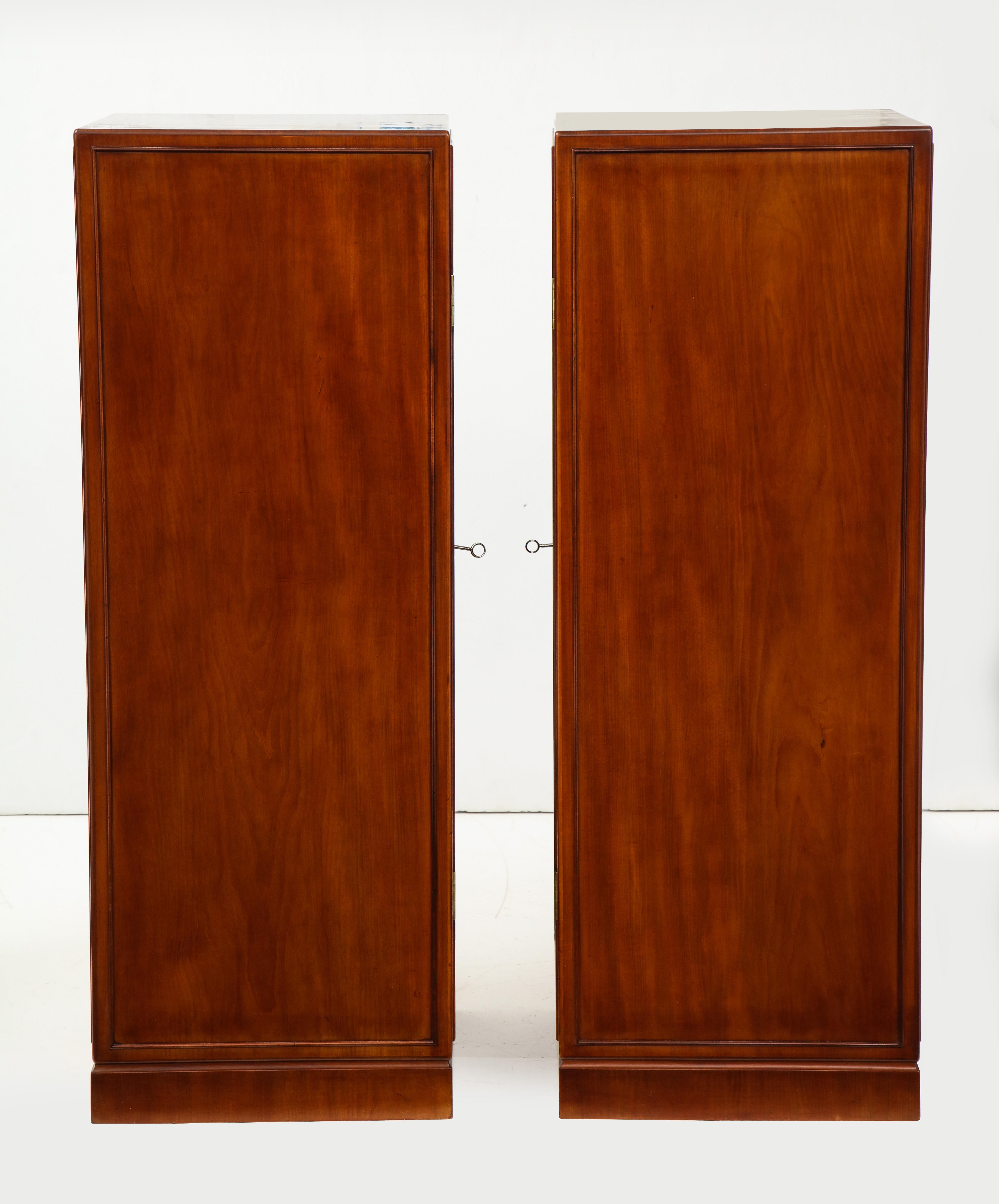 Pair of Frits Henningsen Mahogany Freestanding Pedestal Cabinets, circa 1940s 1