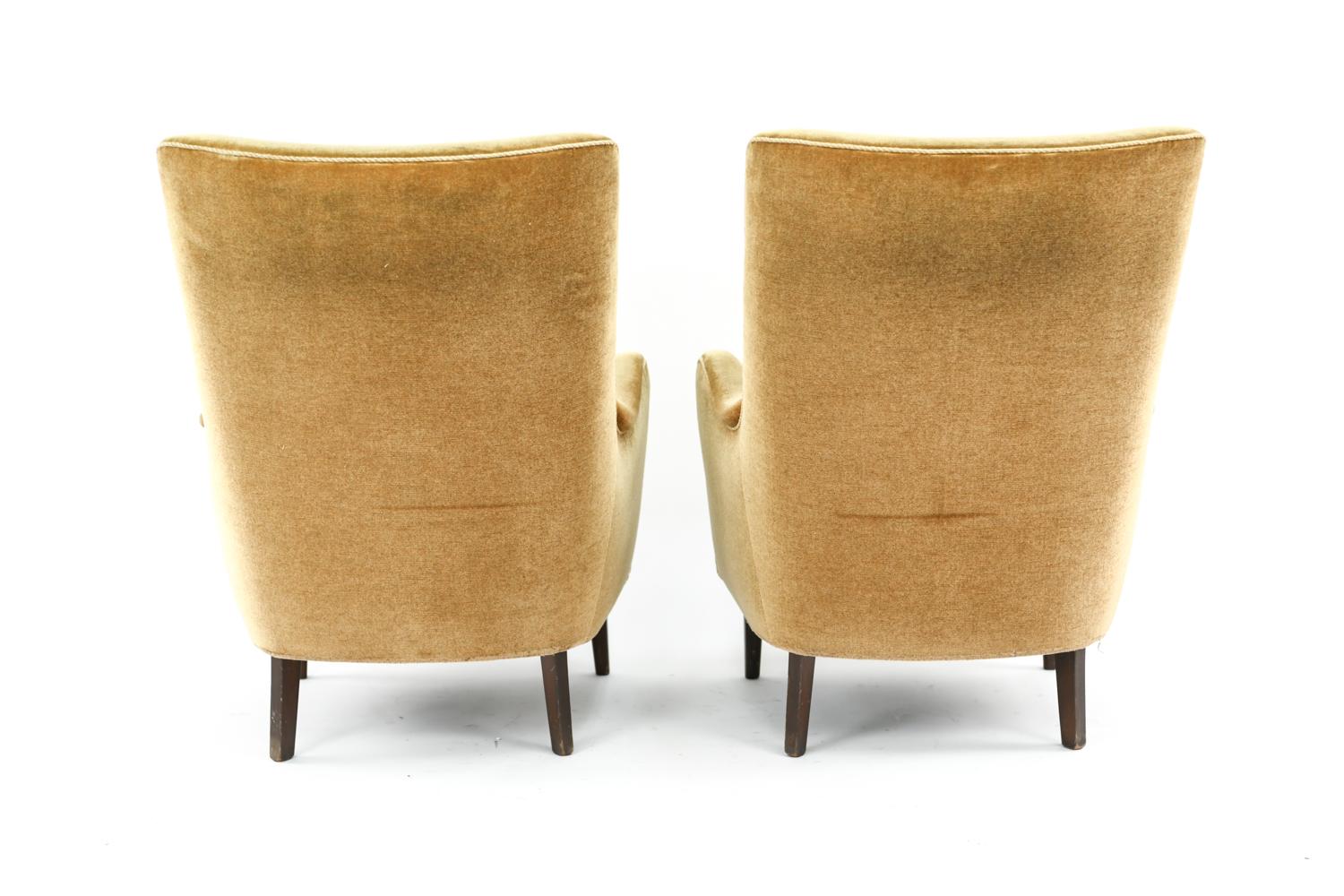 Pair of Frits Henningsen Style Lounge Chairs 2