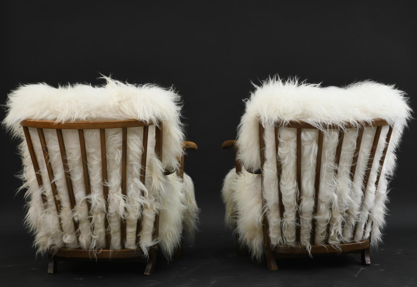 20th Century Pair of Fritz Hansen 1594 Easy Chairs