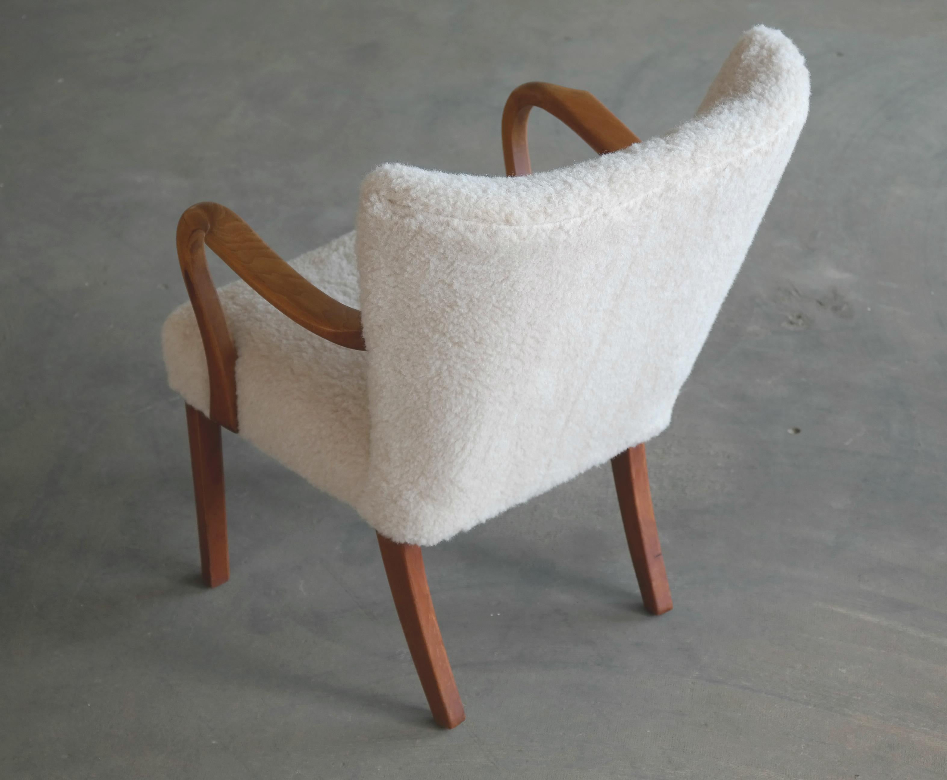 Pair of Fritz Hansen attributed Danish Easy Chairs Covered in Lambswool 1950. 6