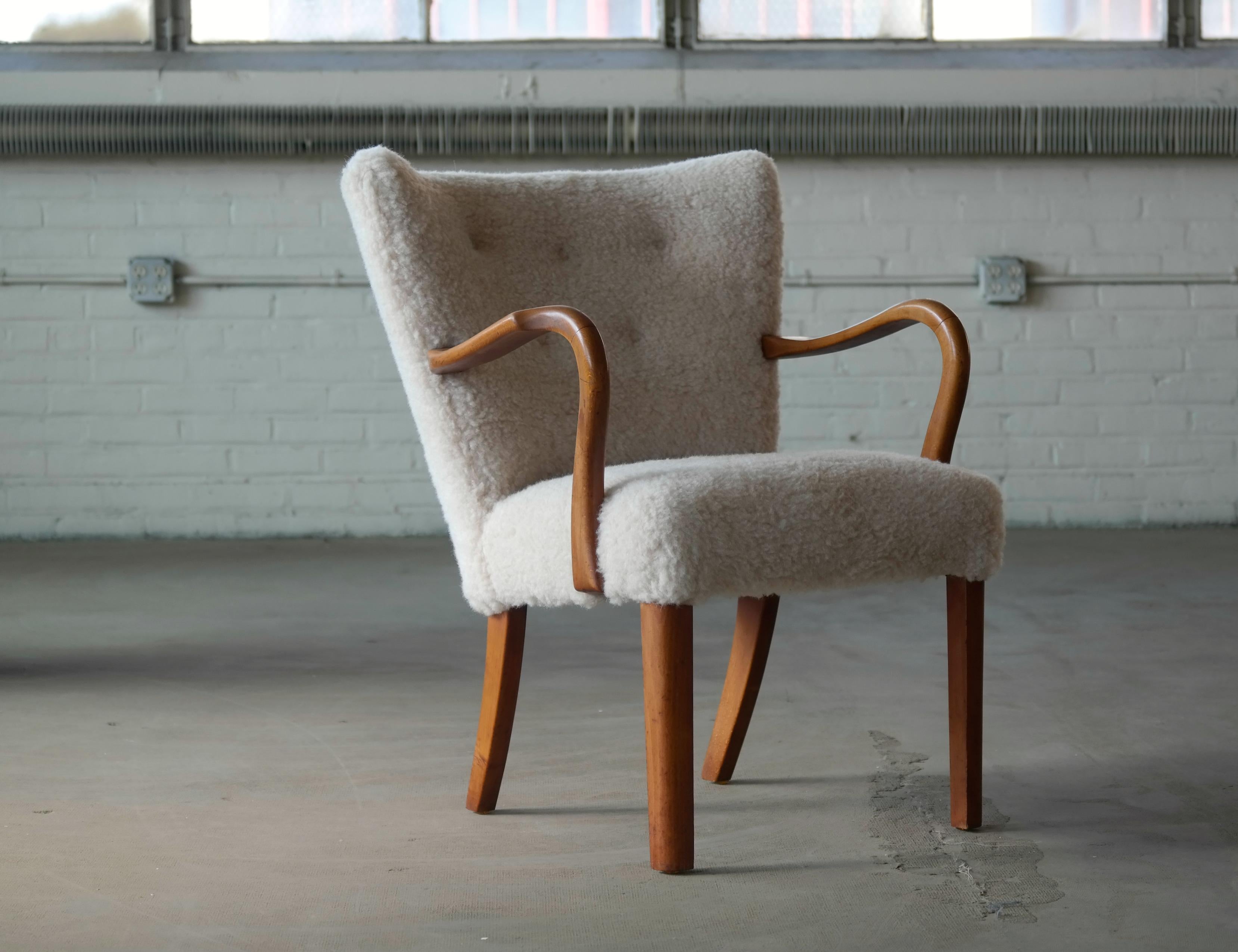 Pair of Fritz Hansen attributed Danish Easy Chairs Covered in Lambswool 1950. In Good Condition In Bridgeport, CT