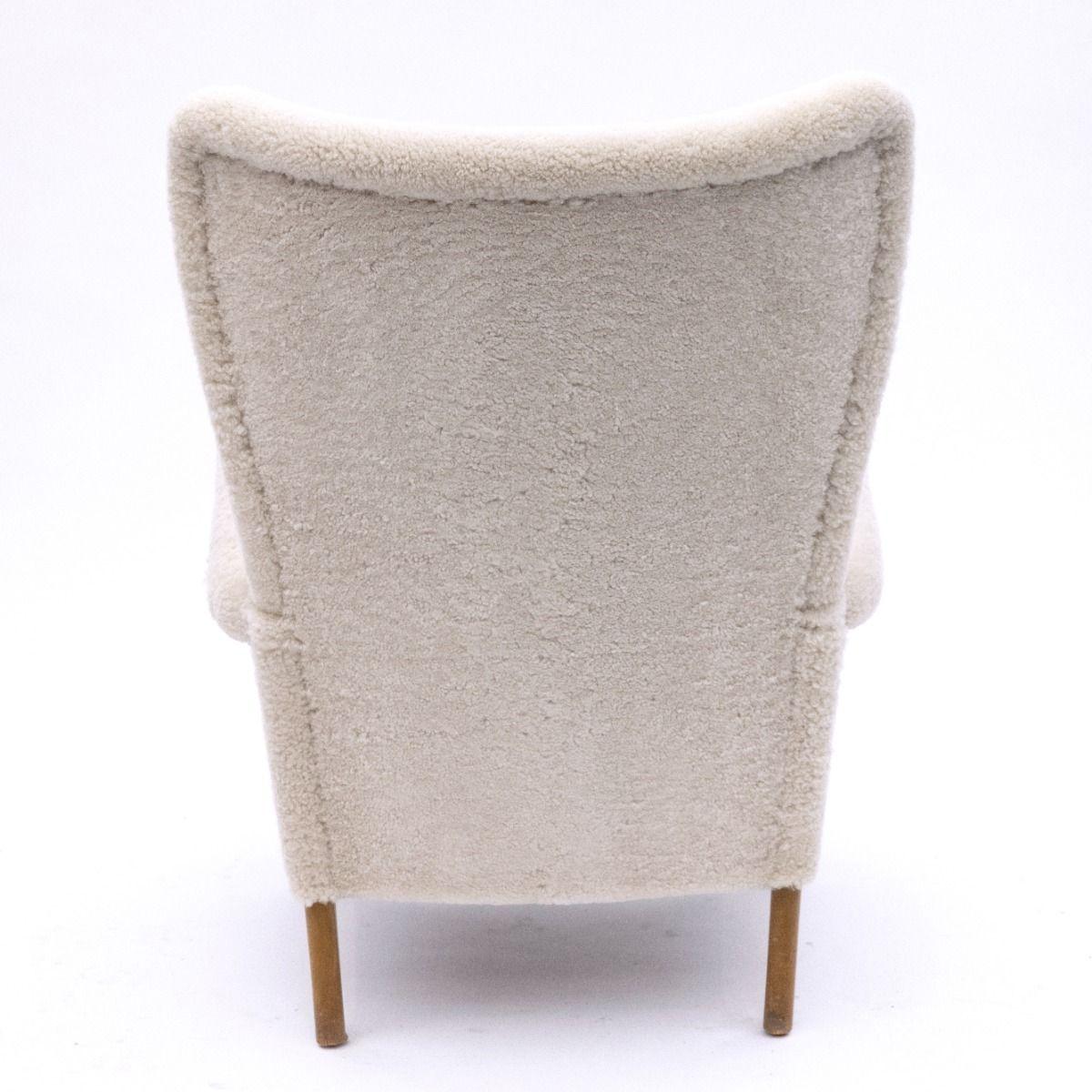 Pair Of Fritz Hansen Design Lounge Chairs For Sale 1