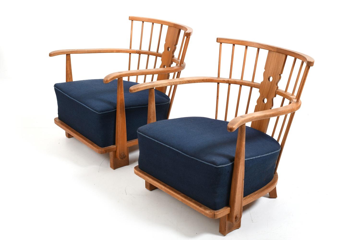 Pair of Fritz Hansen Mod.1590 Easy Chairs 1942 3
