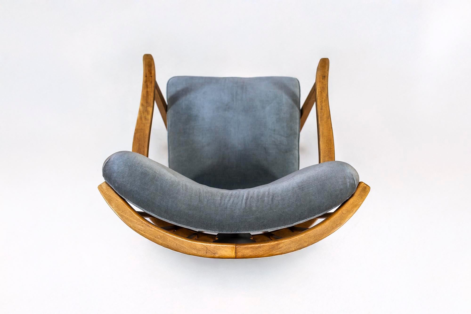 Pair of Fritz Hansen Model 1590 Lounge Chairs, Denmark 1940s For Sale 5