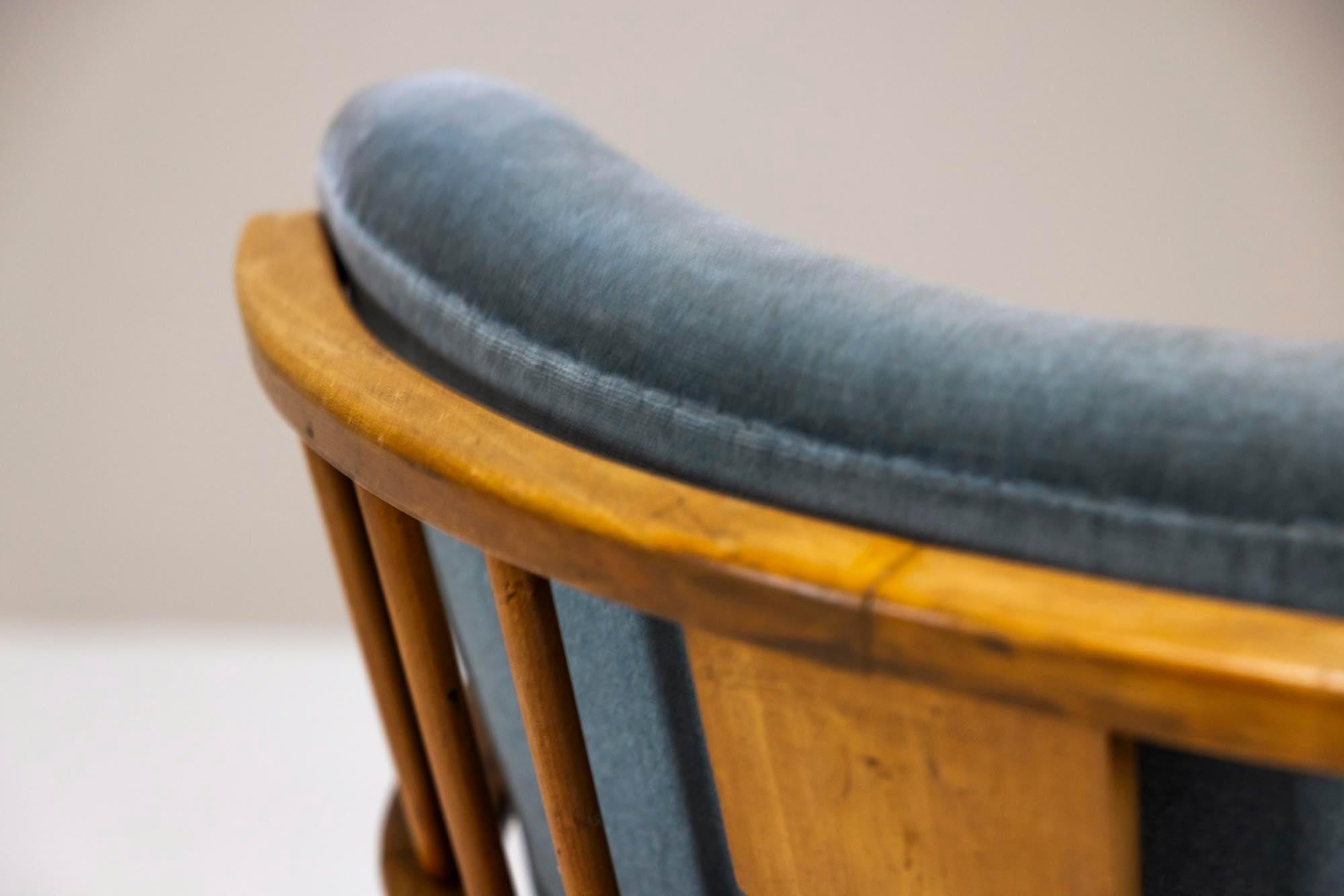 Pair of Fritz Hansen Model 1590 Lounge Chairs, Denmark 1940s For Sale 8