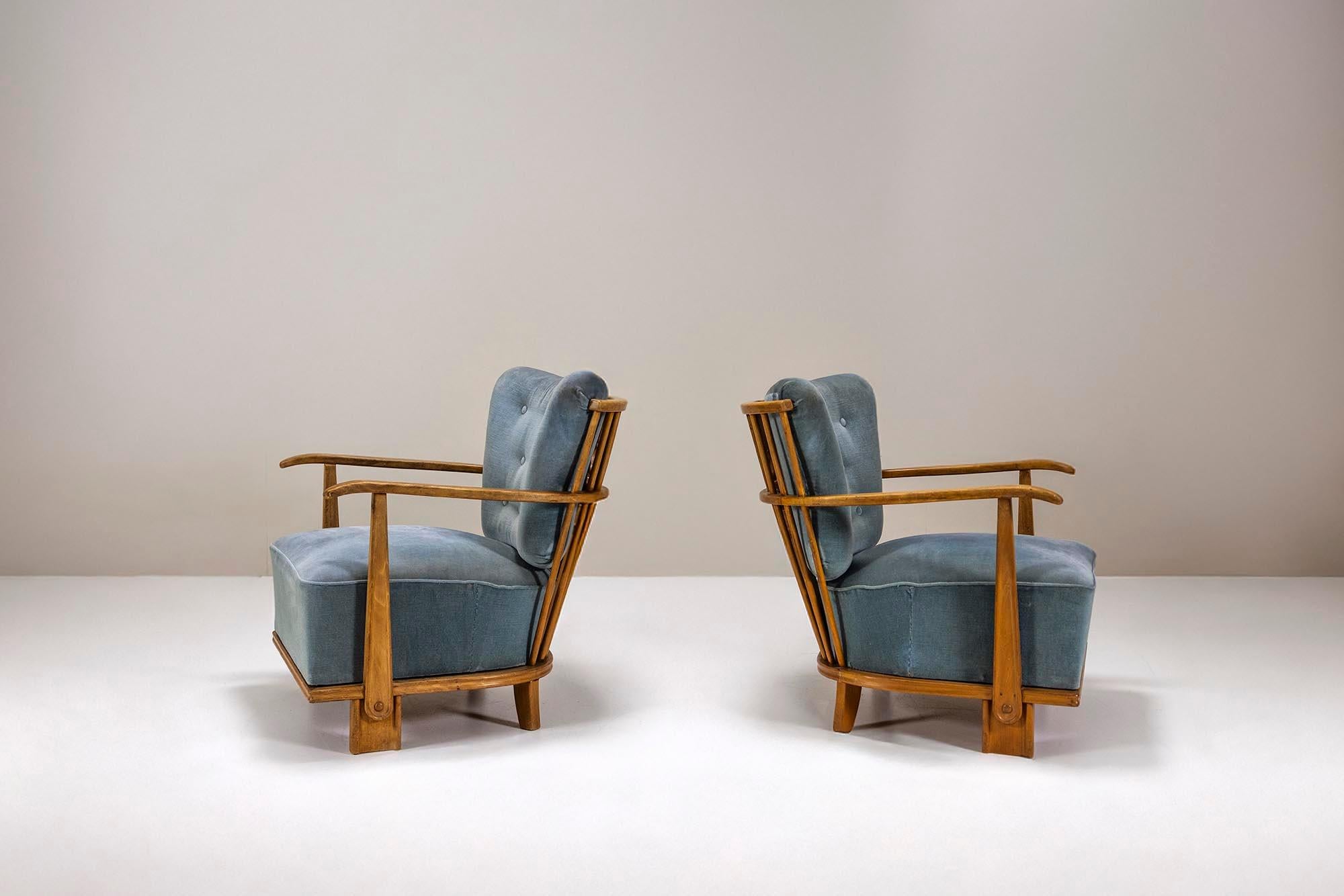 Scandinavian Modern Pair of Fritz Hansen Model 1590 Lounge Chairs, Denmark 1940s For Sale