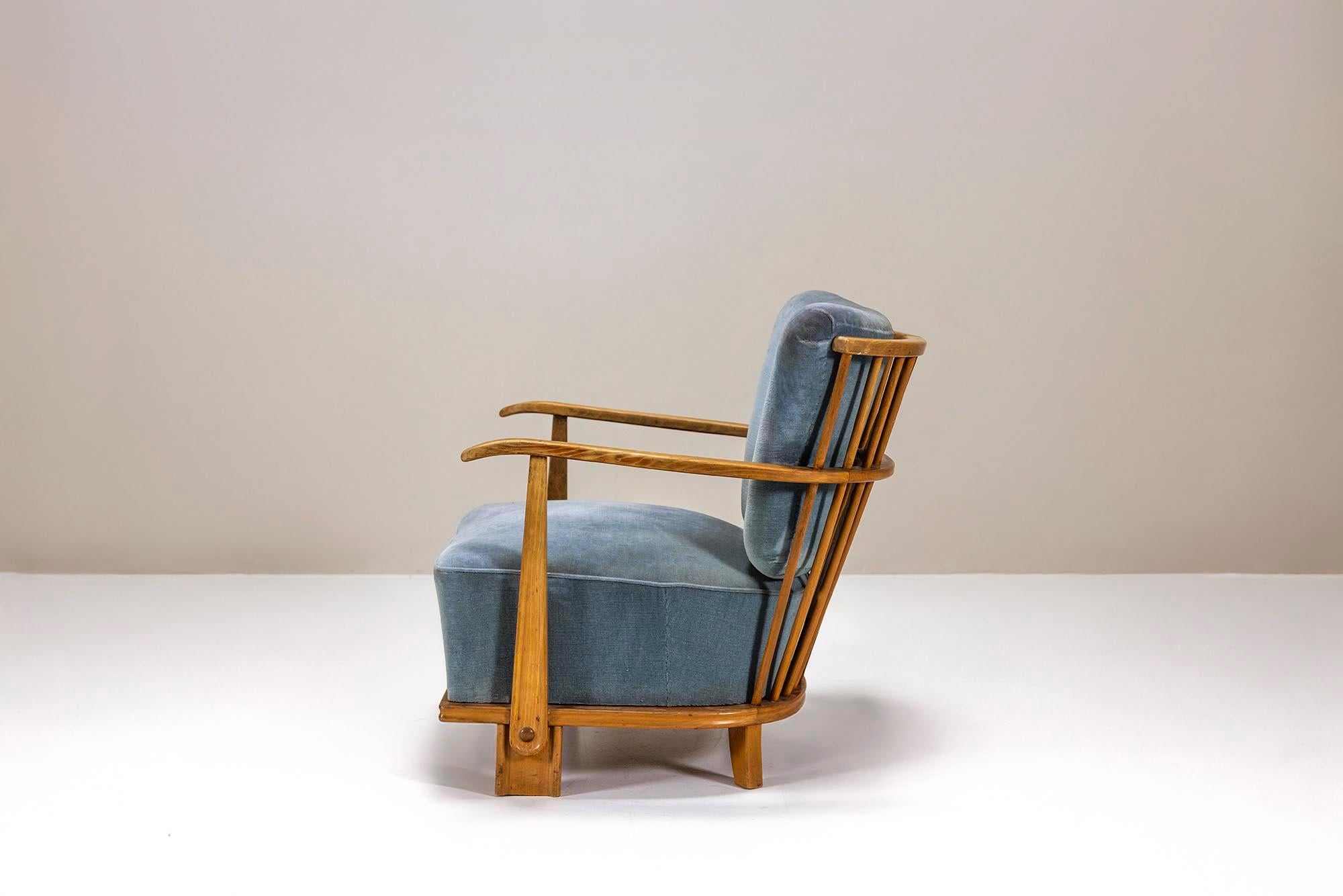 Fabric Pair of Fritz Hansen Model 1590 Lounge Chairs, Denmark 1940s For Sale