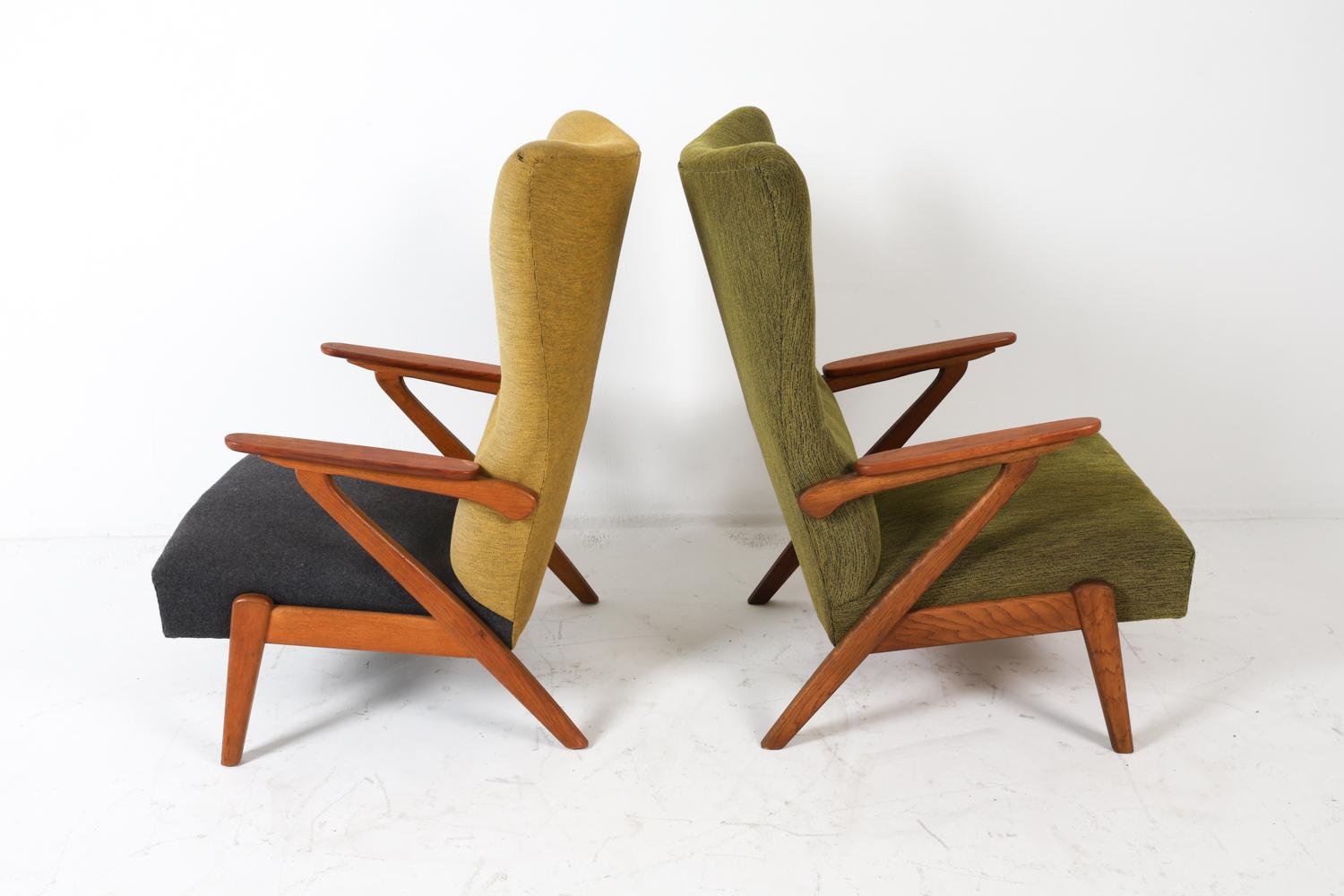 Pair of Fritz Hansen Style Danish Teak Lounge Chairs, Circa 1960s For Sale 1