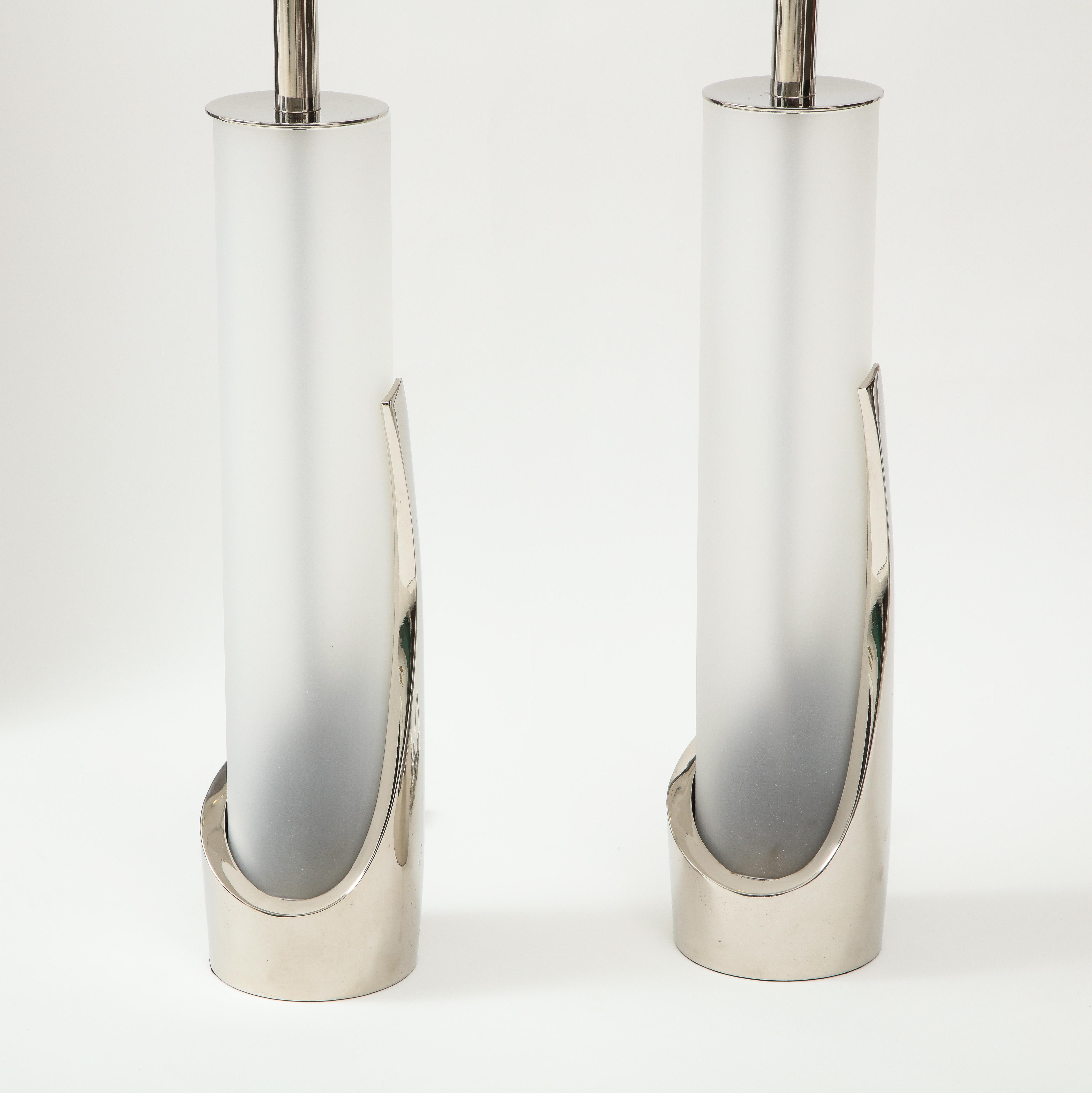 Mid-Century Modern Pair of Frosted Glass and Chrome Lamps by Laurel For Sale