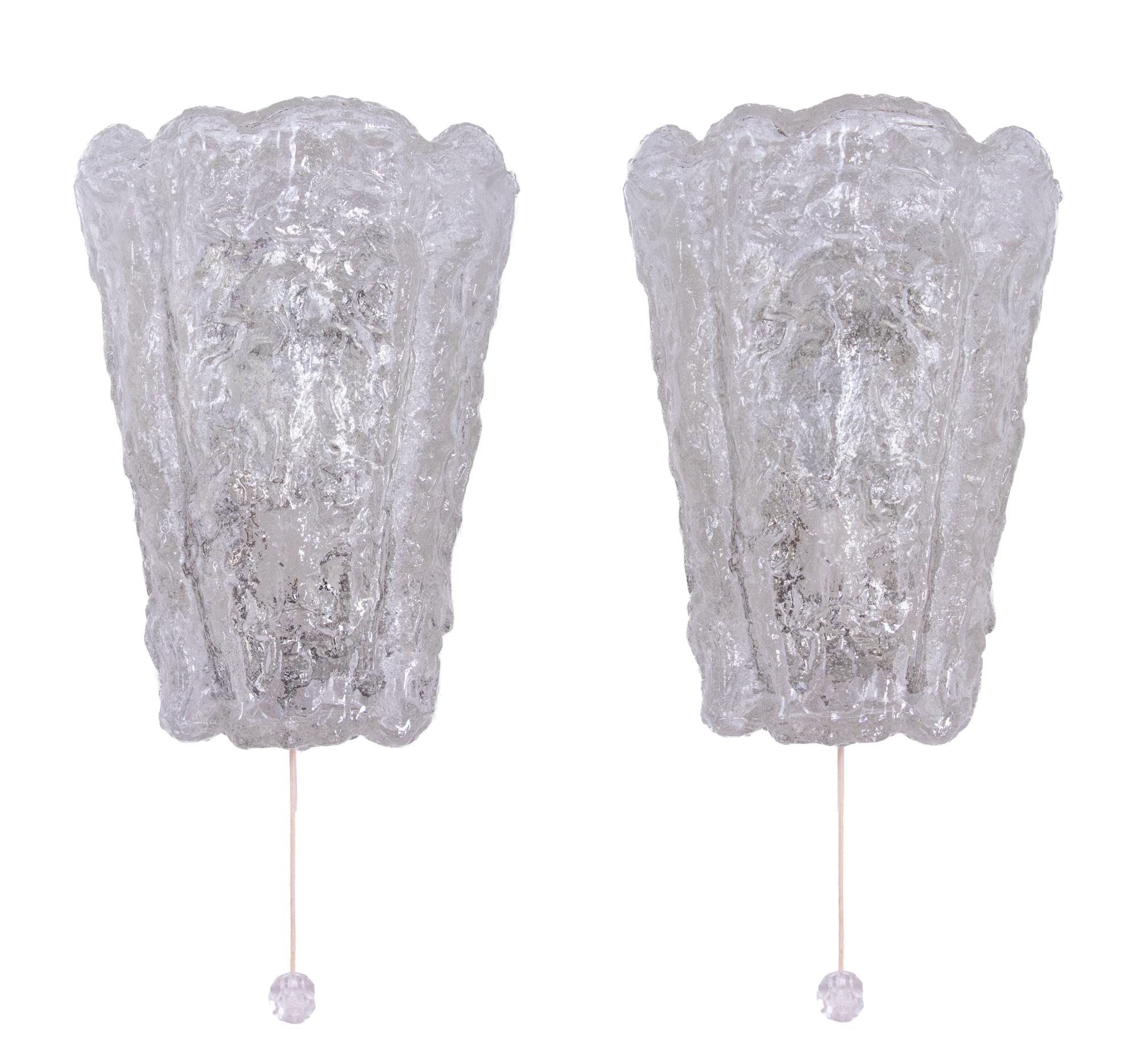 Mid-Century Modern Pair of Frosted Ice Glass Wall Sconces by Glashütte Limburg, Germany, 1960s For Sale