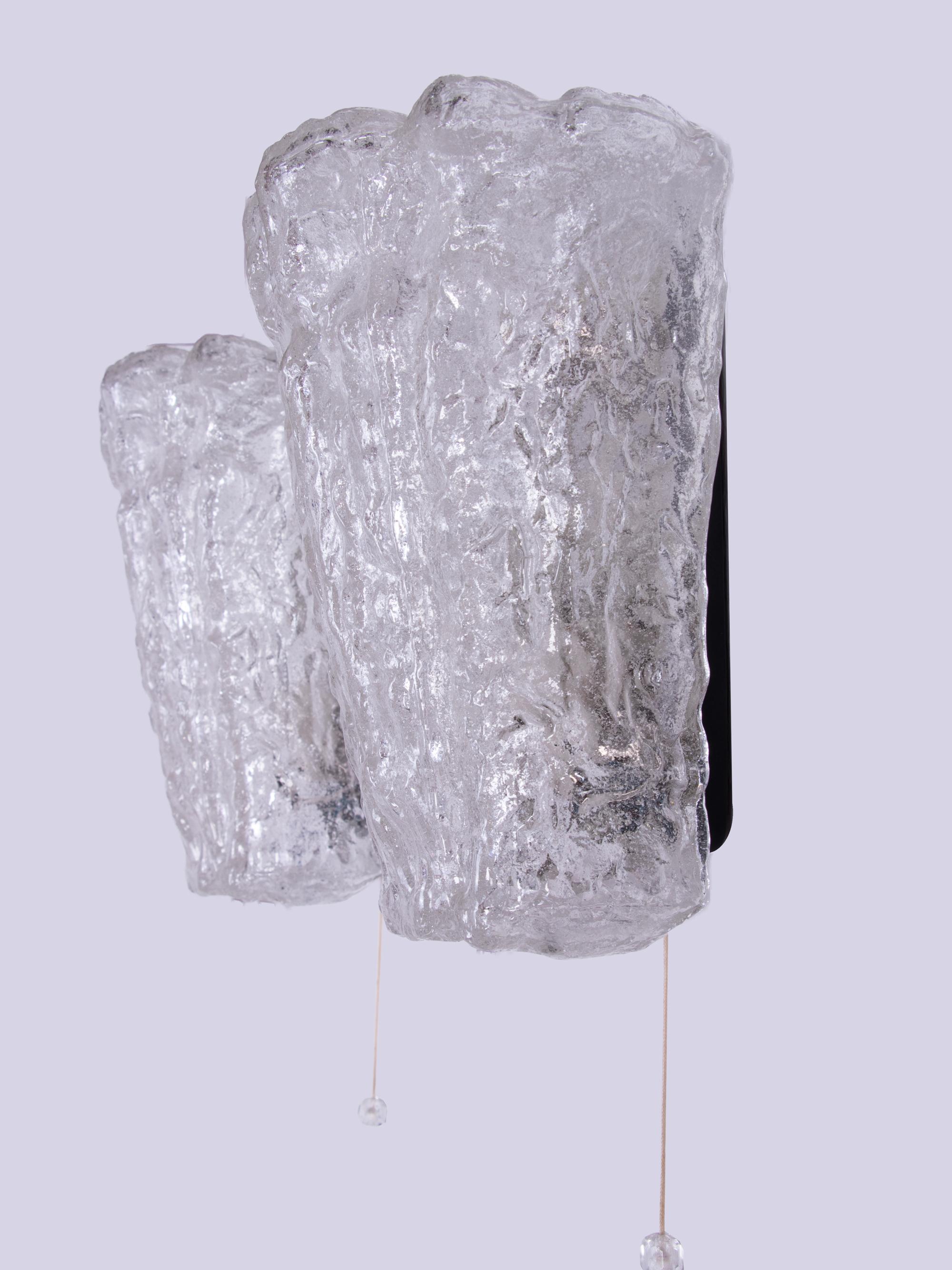 Pair of Frosted Ice Glass Wall Sconces by Glashütte Limburg, Germany, 1960s In Good Condition For Sale In Niederdorfelden, Hessen