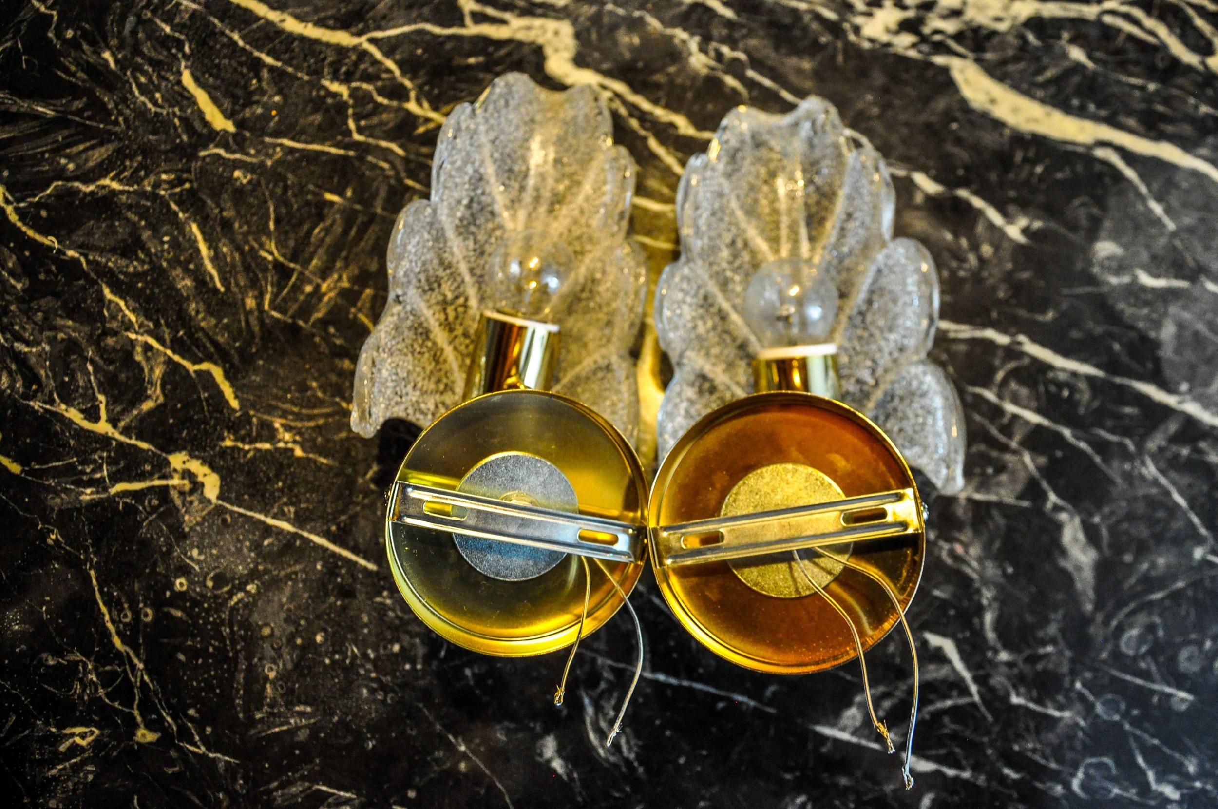 Crystal Pair of frosted leaf sconces, Murano glass, Italy, 1970 For Sale