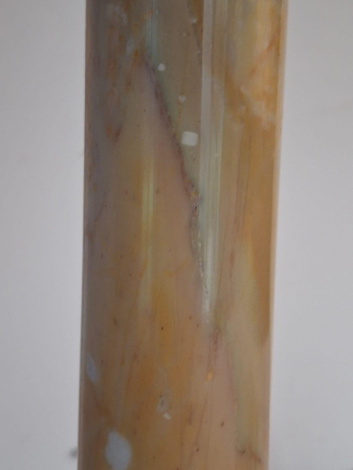 Pareja de columnas de luz de sobremesa de mármol,  Años 70 Italia Italiano en venta