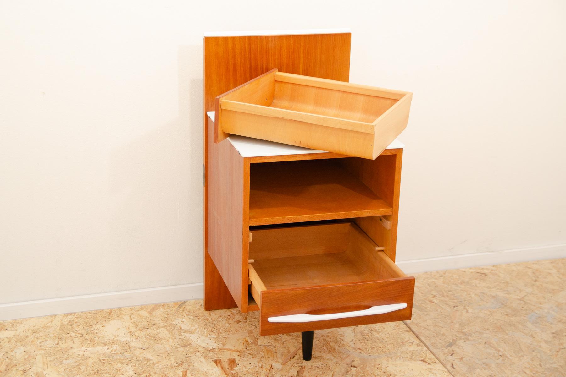 Pair of fully renovated bedside tables by Mojmír Požár, 1960´s, Czechoslovakia For Sale 8
