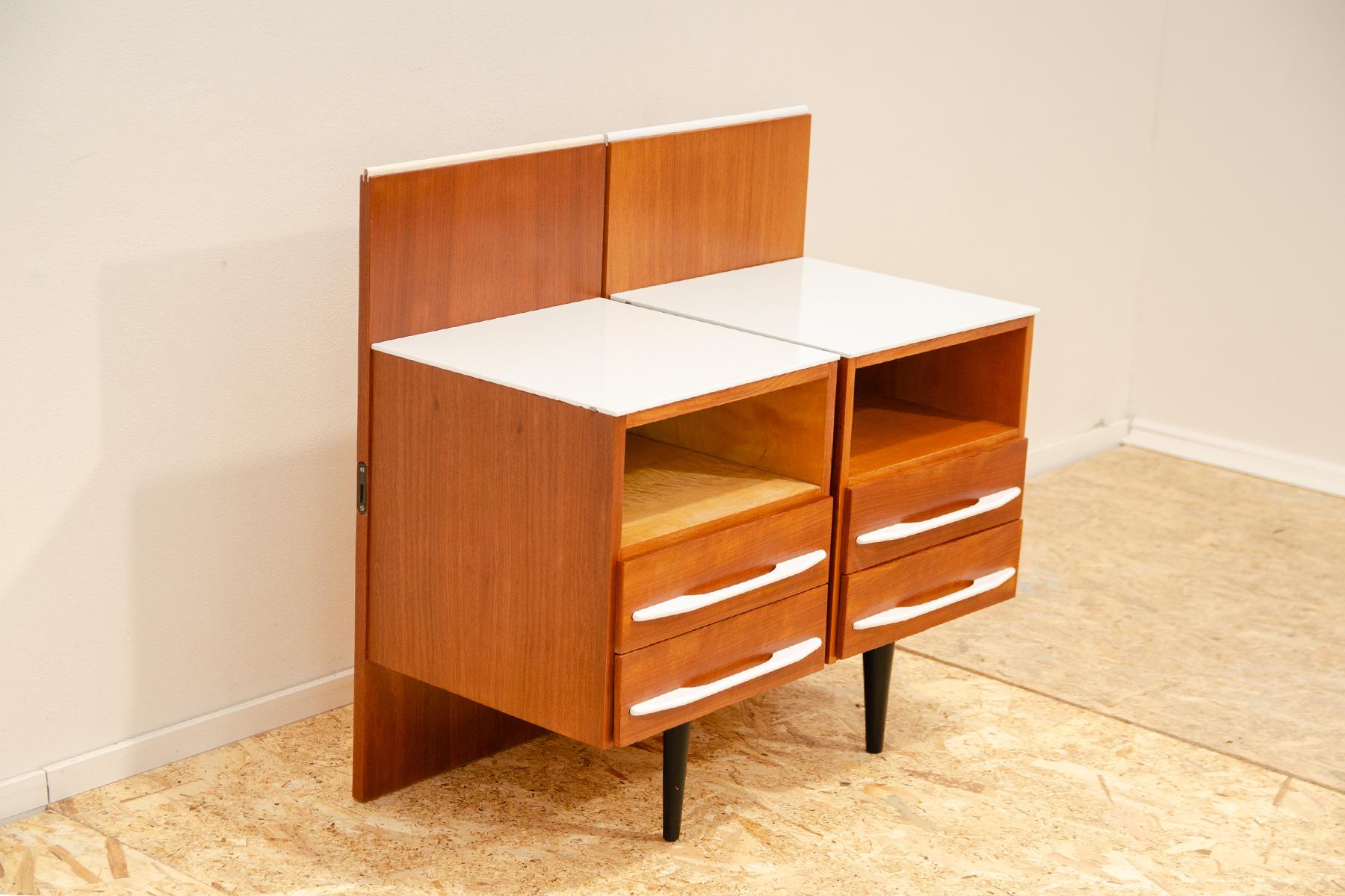 These nightstands/bedside tables were designed by Mojmír Požár for UP Závody and made in the former Czechoslovakia in the 1960´s. Made of beech wood with white glas on the top.
In excellent condition, fully renovated.

Price is for the