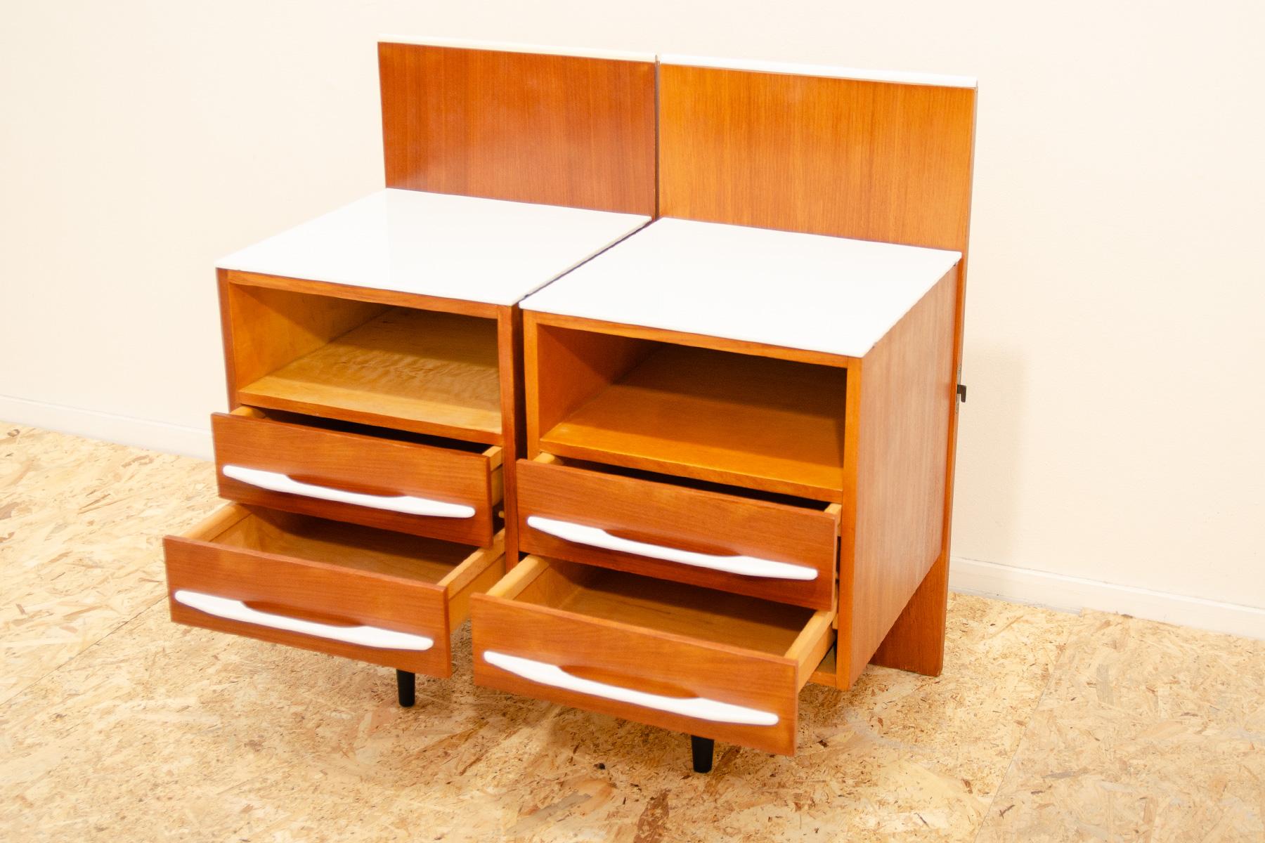 Pair of fully renovated bedside tables by Mojmír Požár, 1960´s, Czechoslovakia For Sale 3