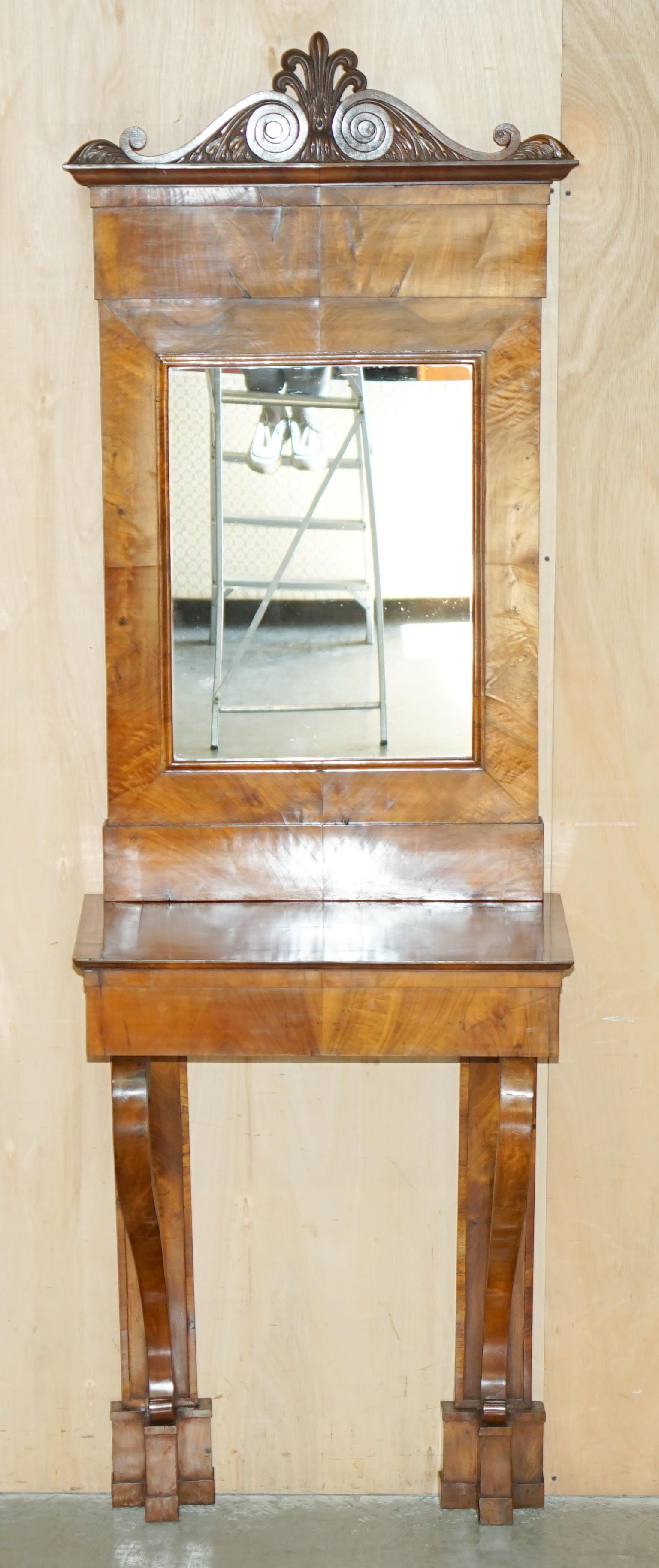 PAIR OF FULLY RESTORED ANTIQUE CiRCA 1815 REGENCY WALNUT CONSOLE TABLES & MIRROr For Sale 11