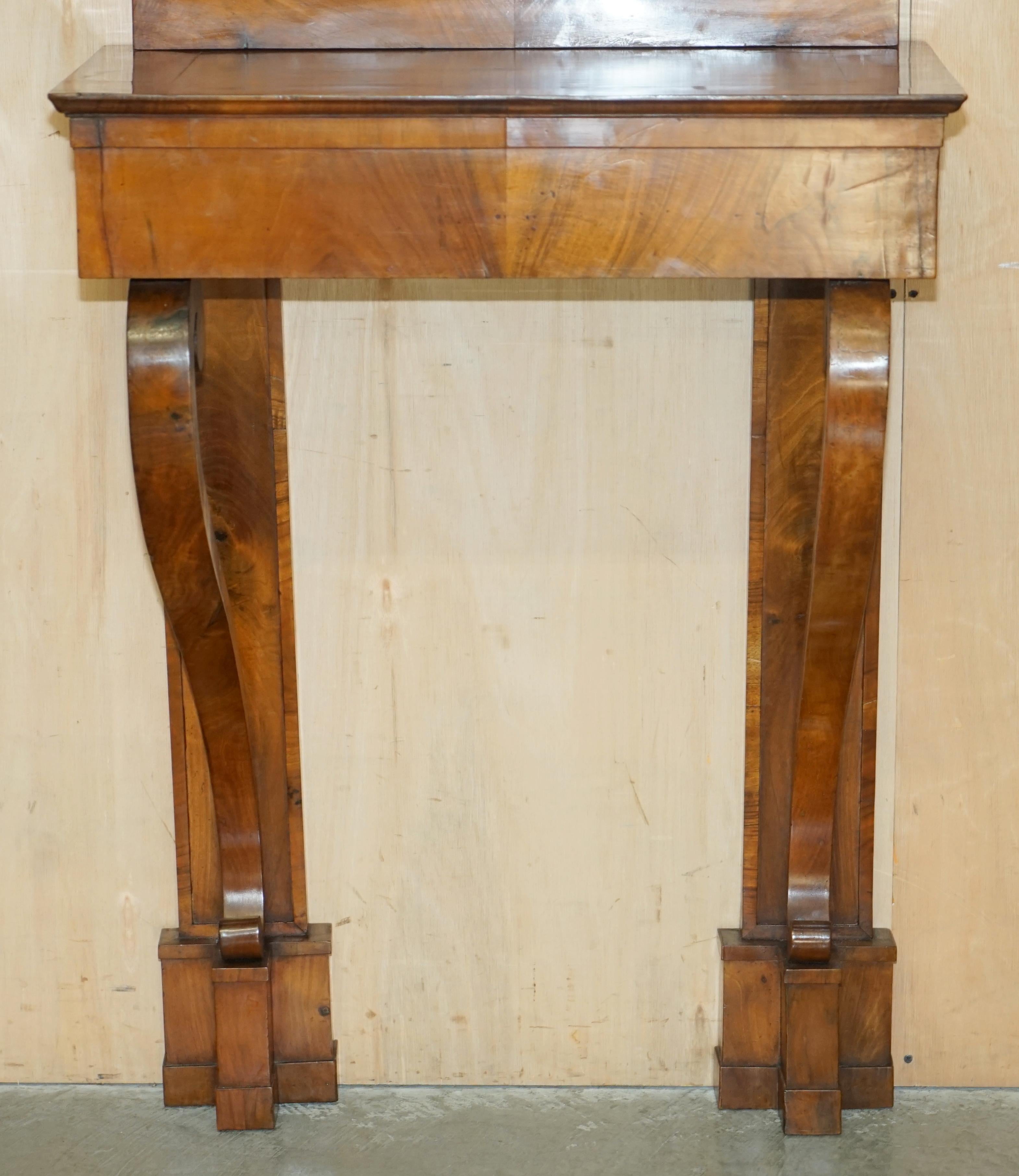 PAIR OF FULLY RESTORED ANTIQUE CiRCA 1815 REGENCY WALNUT CONSOLE TABLES & MIRROr For Sale 13