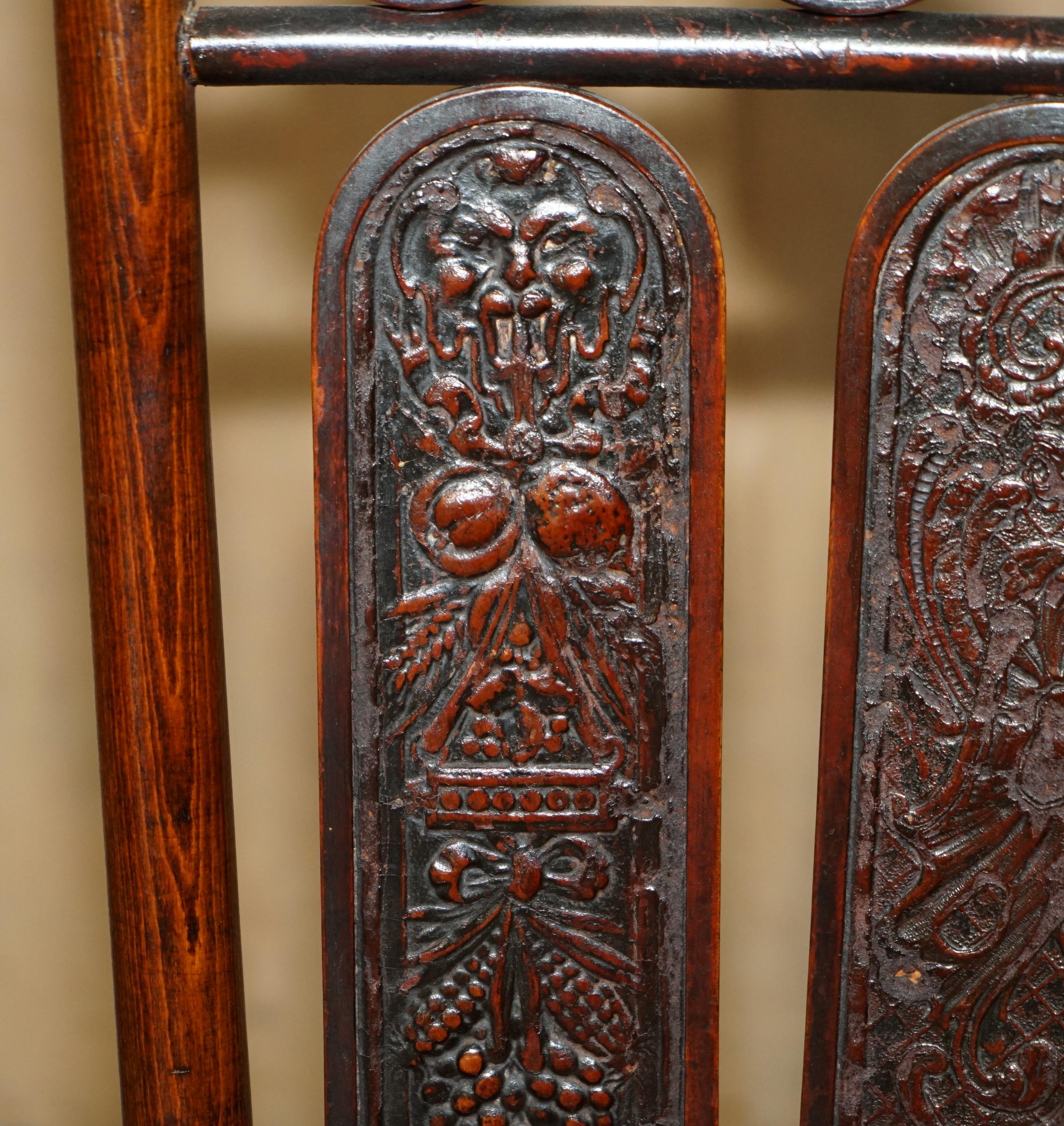 PAIR OF FULLY RESTORED ANTIQUE ViCTORIAN BROWN LEATHER HIS & HER ROCKING CHAIRS For Sale 1