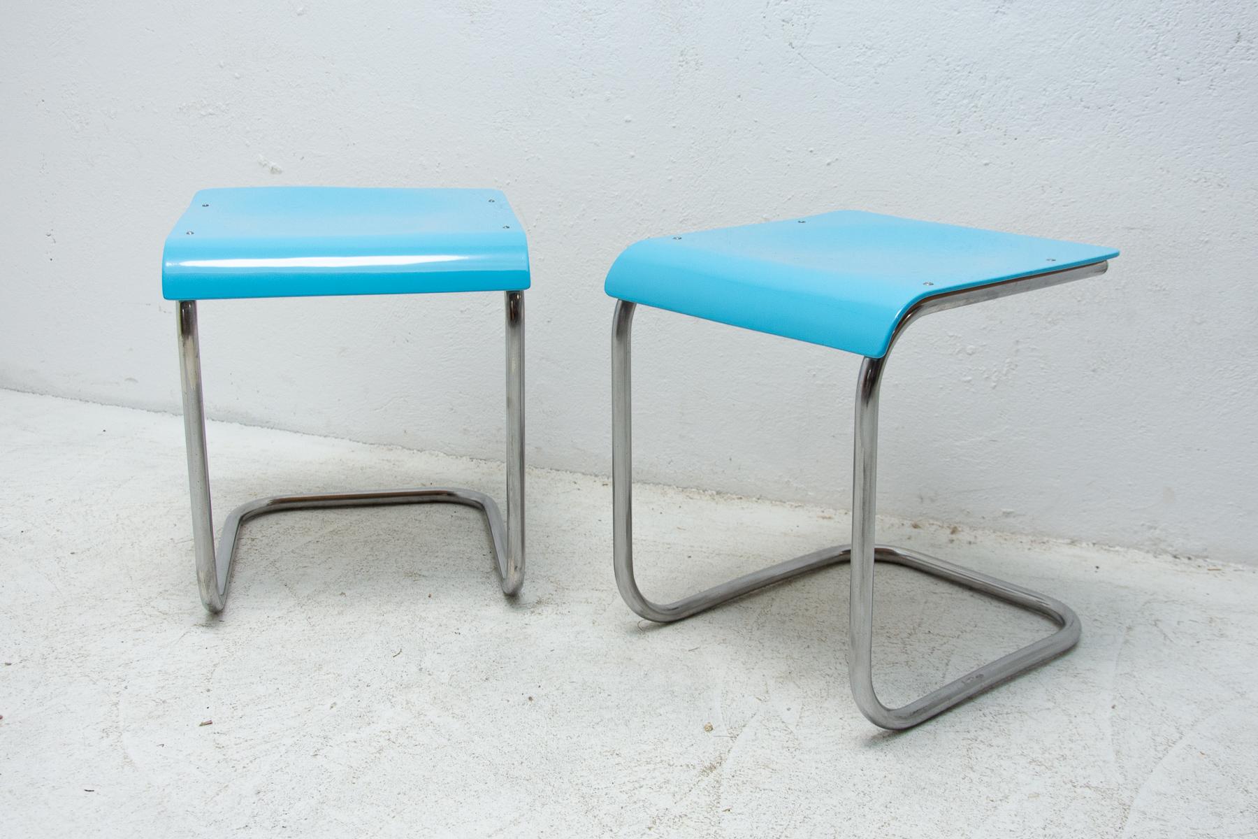 Czech Pair of Fully Restored Cantilever Stools H-22 by Mart Stam for Slezák, 1930s