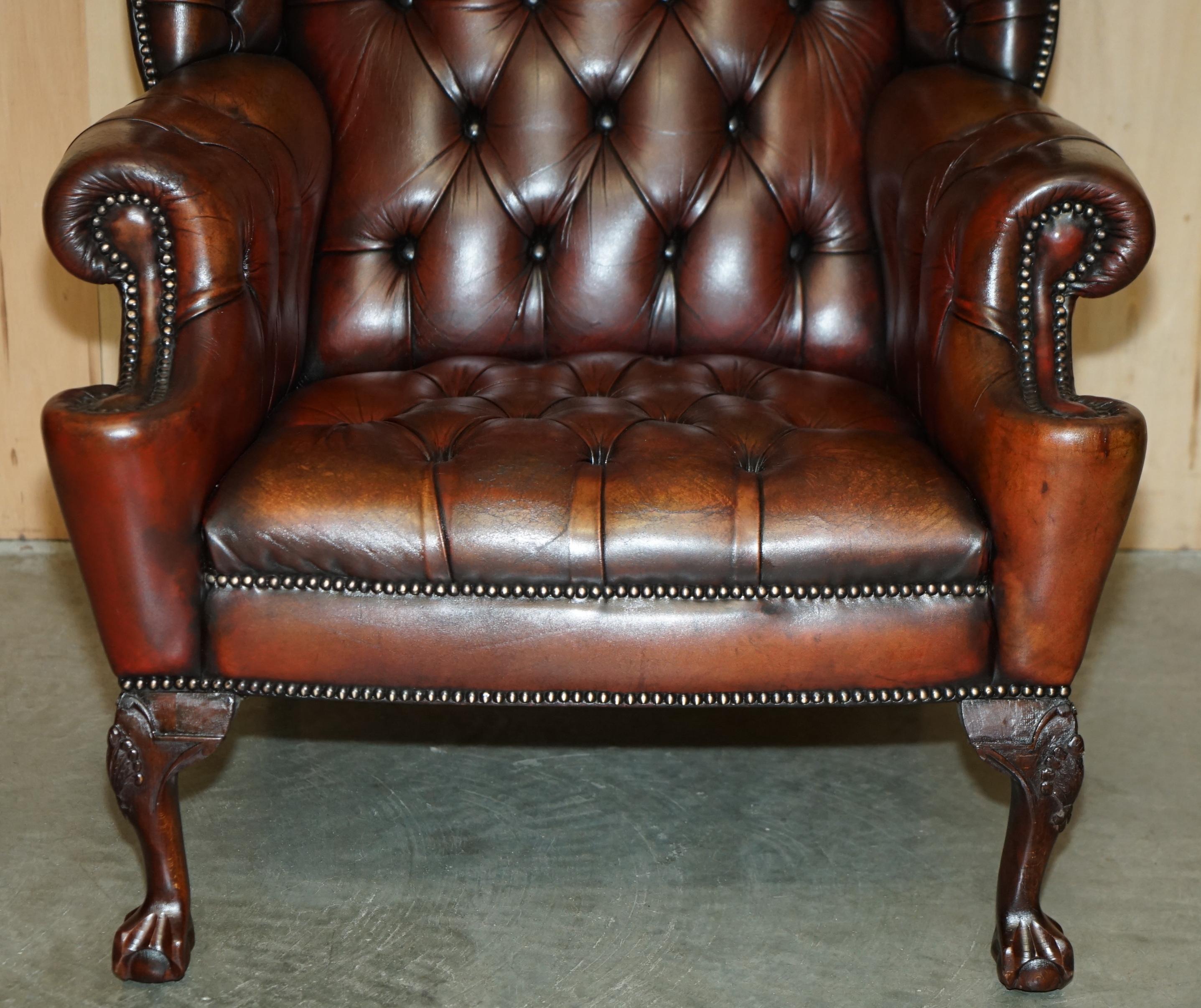 PAIR OF FULLY RESTORED CHESTERFIELD CLAW & BALL FEET WINGBACK ARMCHAIRS & STOOLs For Sale 2